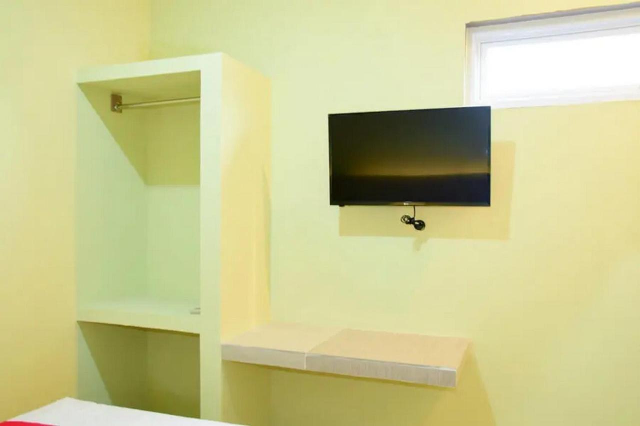 Reddoorz Near Mangga Dua Square * Jakarta
