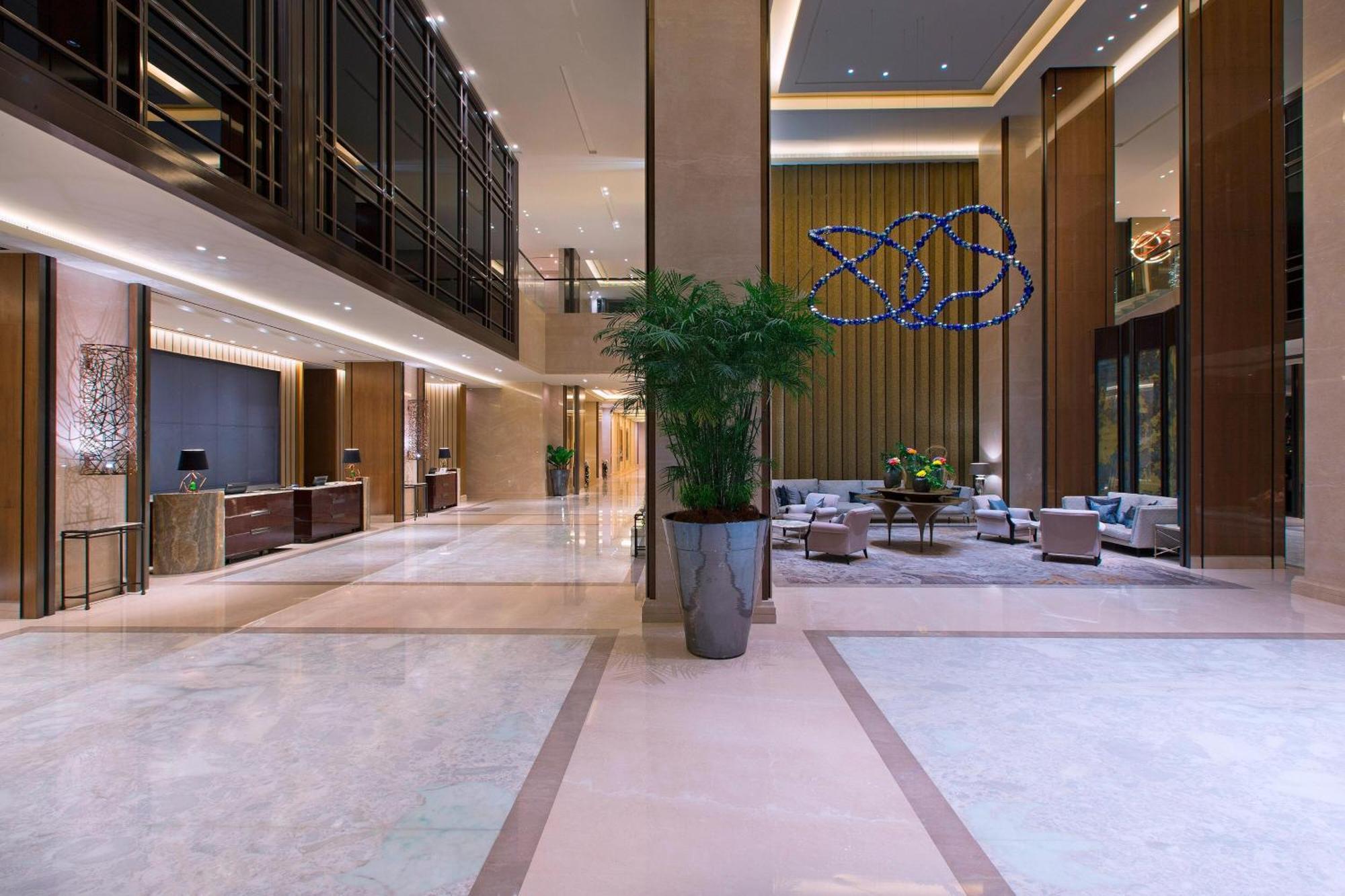 Sheraton Grand Gandaria 5*