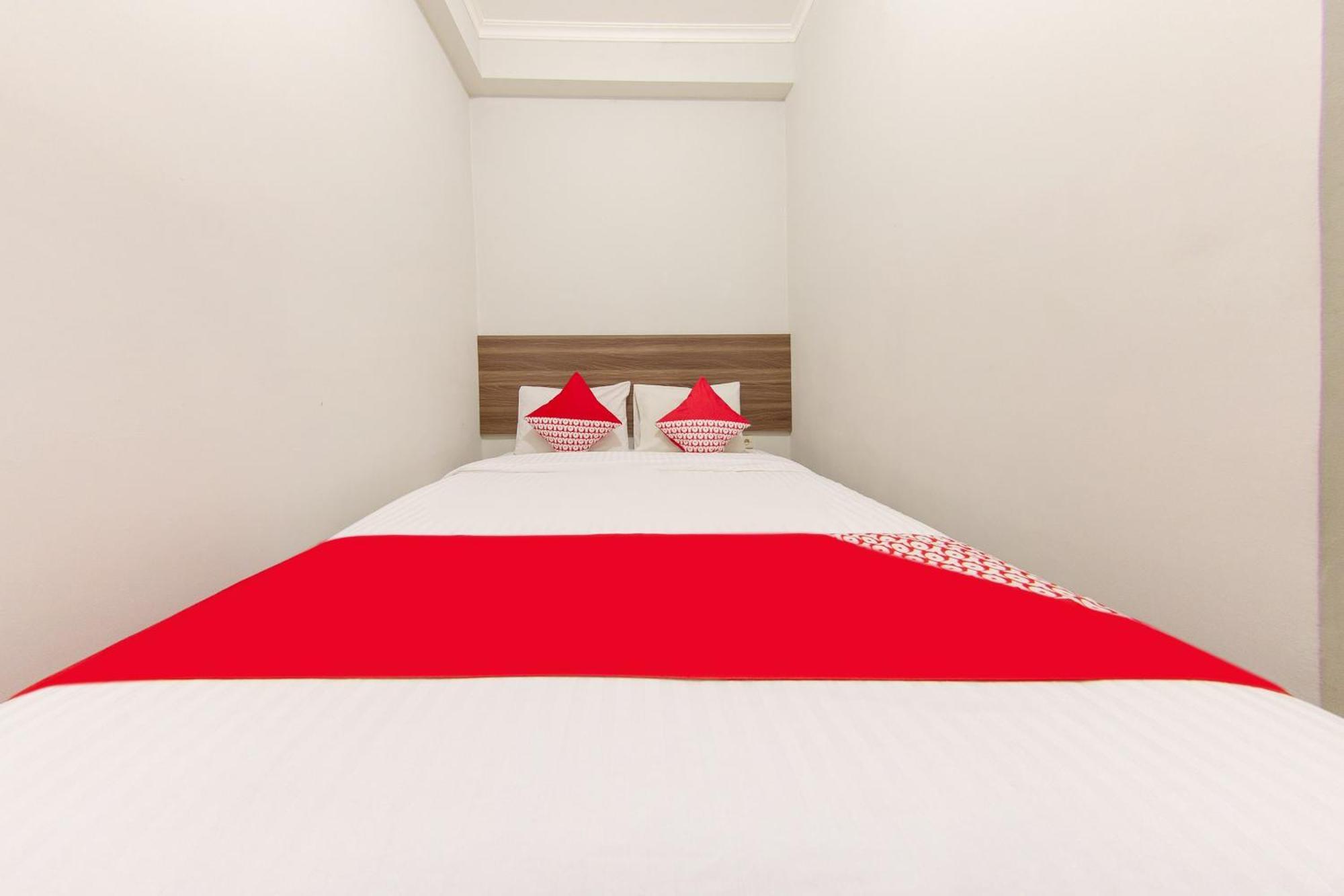 Hotel Oyo 657 Elite Park Mall By Tos