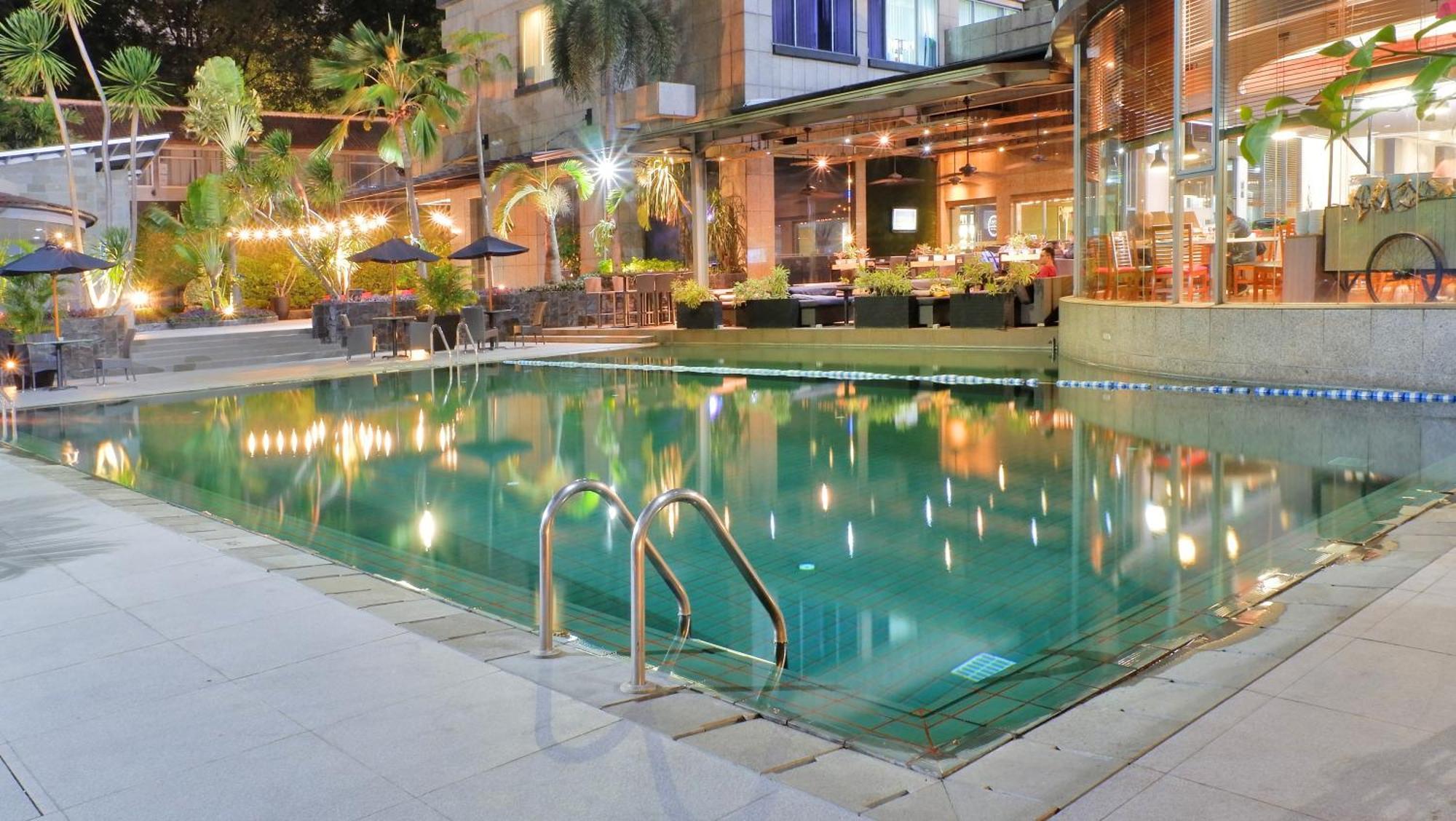 Kimaya Slipi By Harris 4*