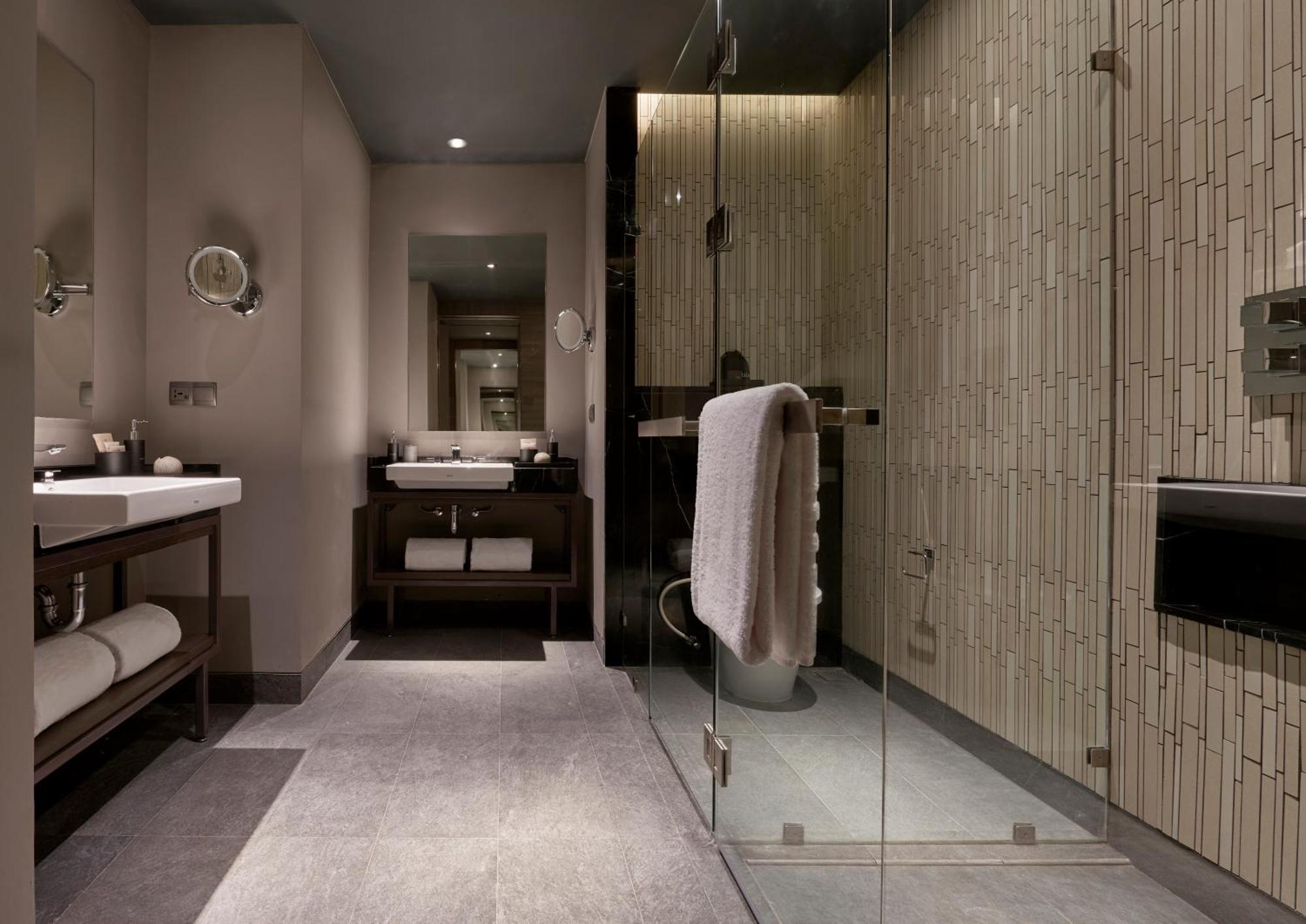 Hotel Alila Scbd 5*