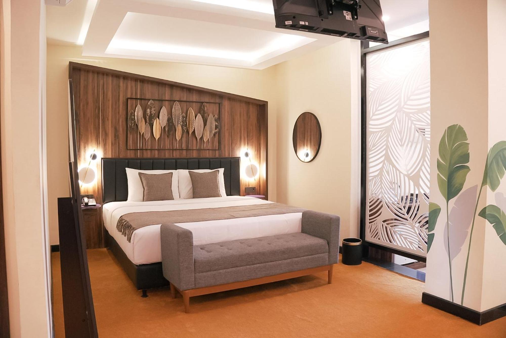 Oak Tree Urban Hotel