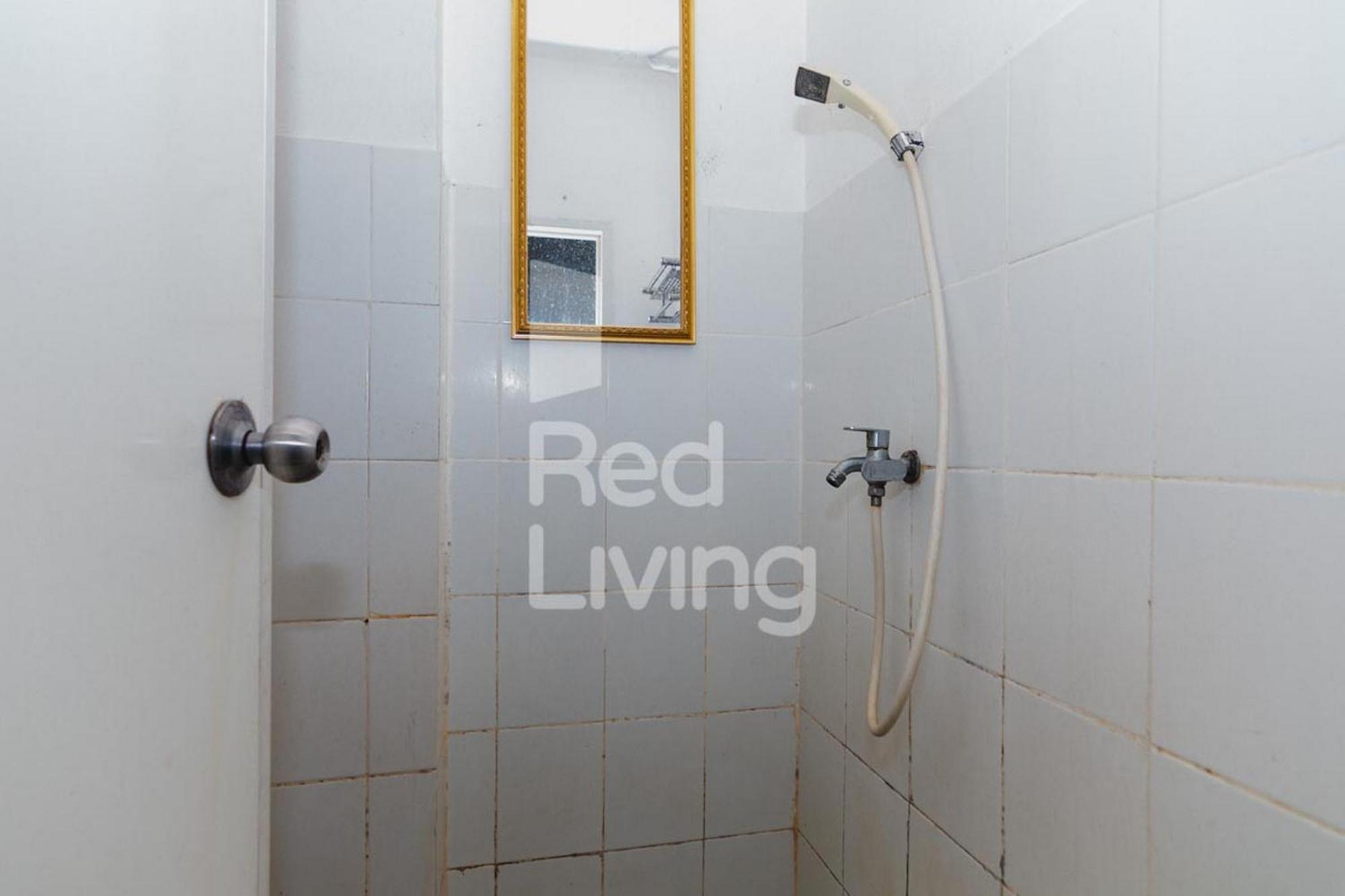 Redliving Casablanca East - Kayla Tower B 2* Jakarta