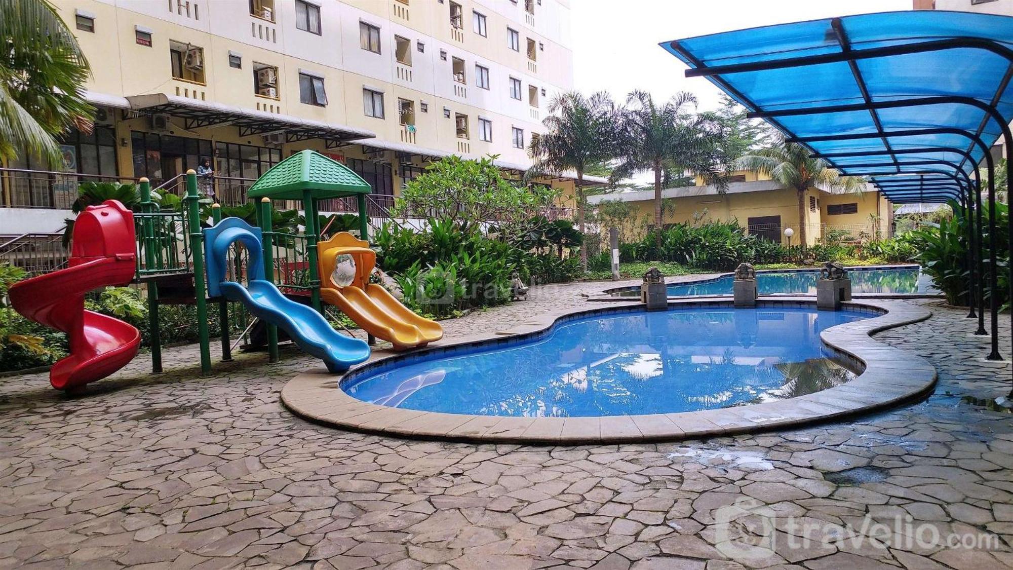 Cozy Living With Modern Design 1br Kebagusan By Travelio Apartamento