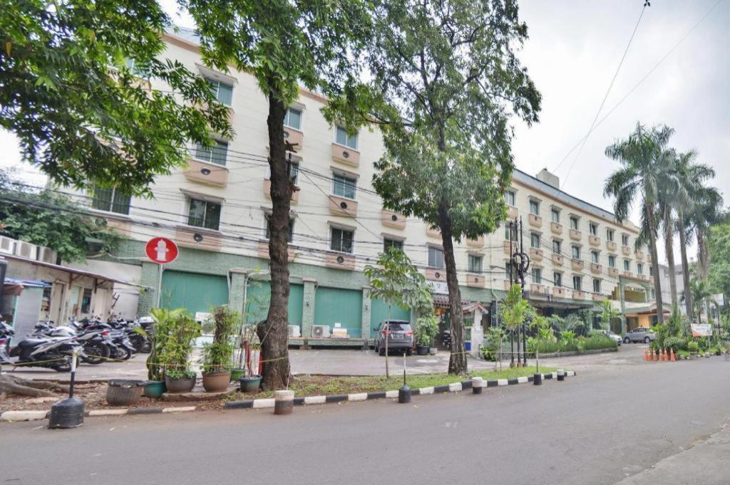 Sleepzzz Senayan Hotel 2*