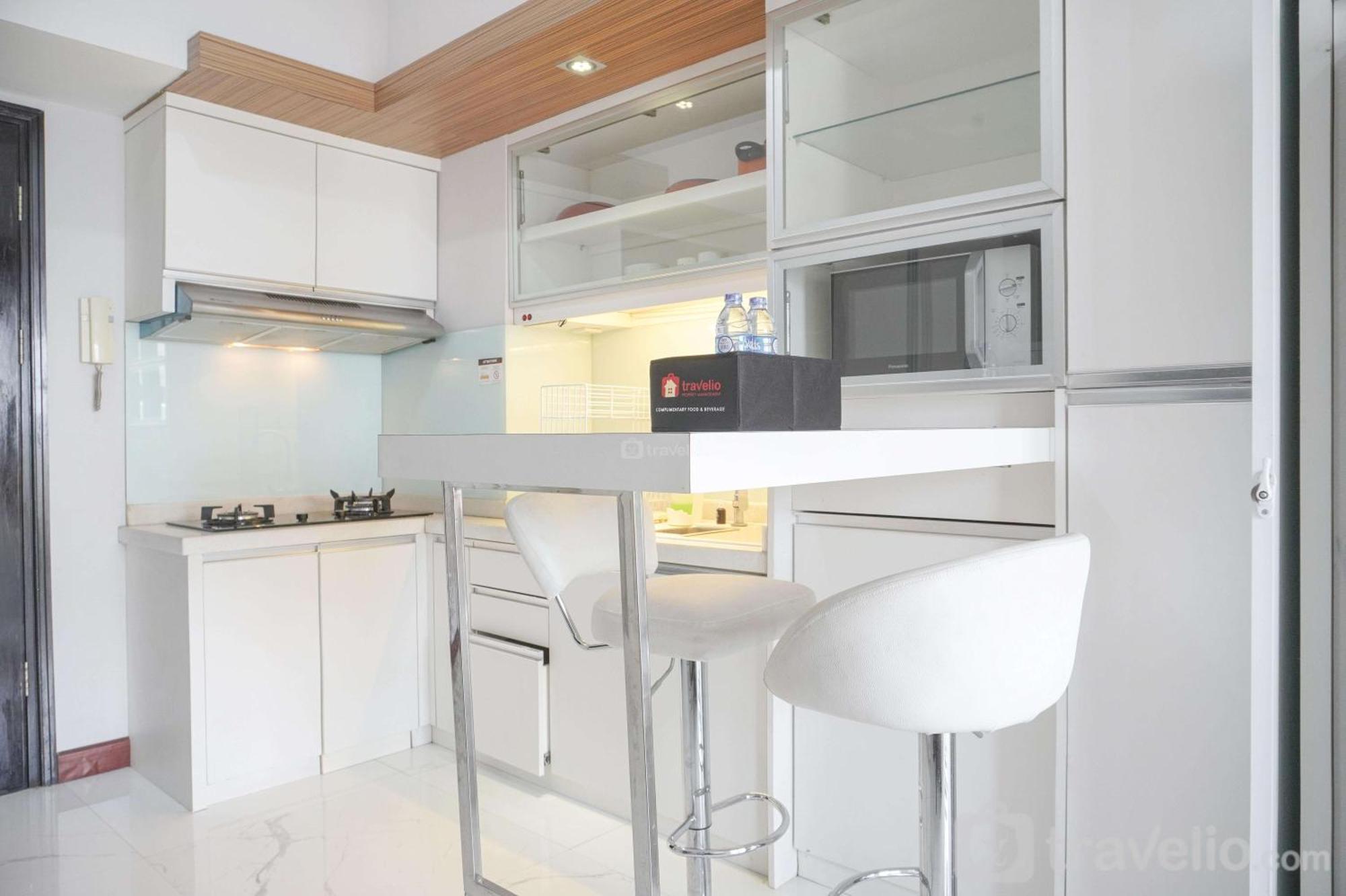 Apartment Warm And Comfort Living 1br At 8th Ambassade Kuningan By Travelio Jakarta