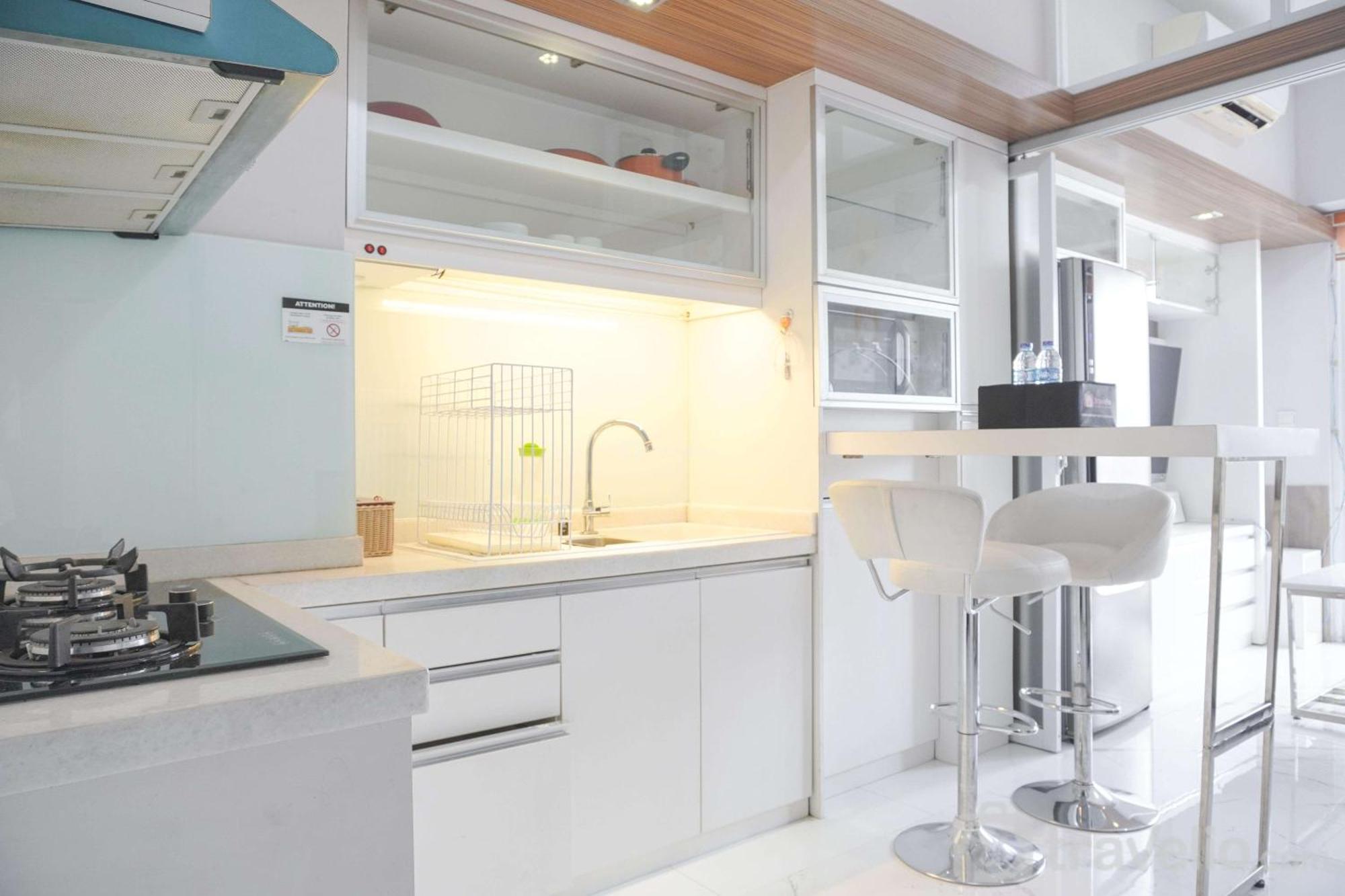 Apartment Warm And Comfort Living 1br At 8th Ambassade Kuningan By Travelio *