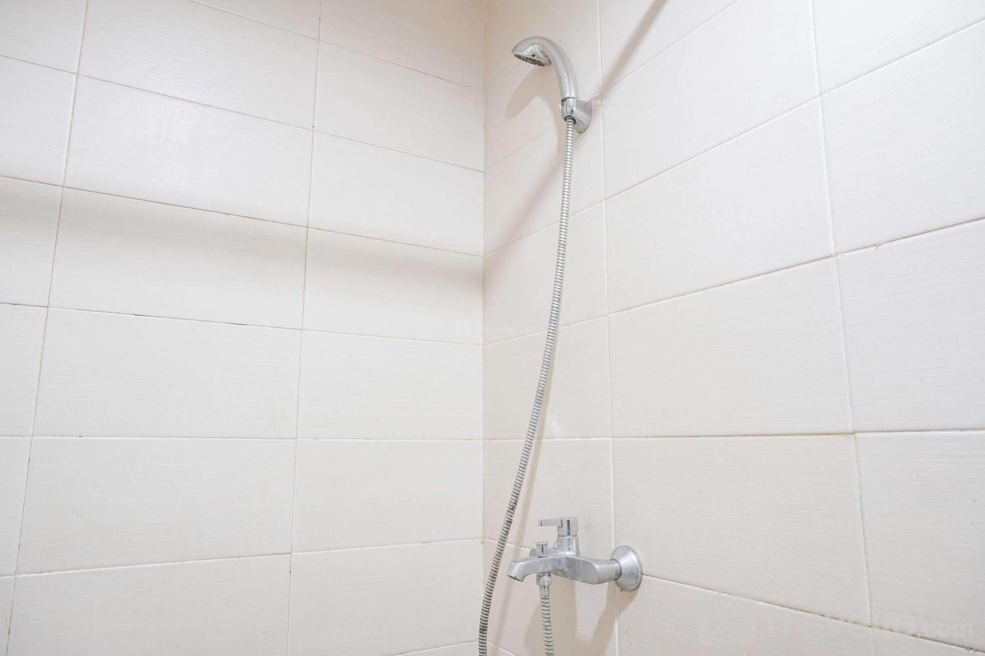 Minimalist And Comfort At Belmont Puri By Travelio * Jakarta