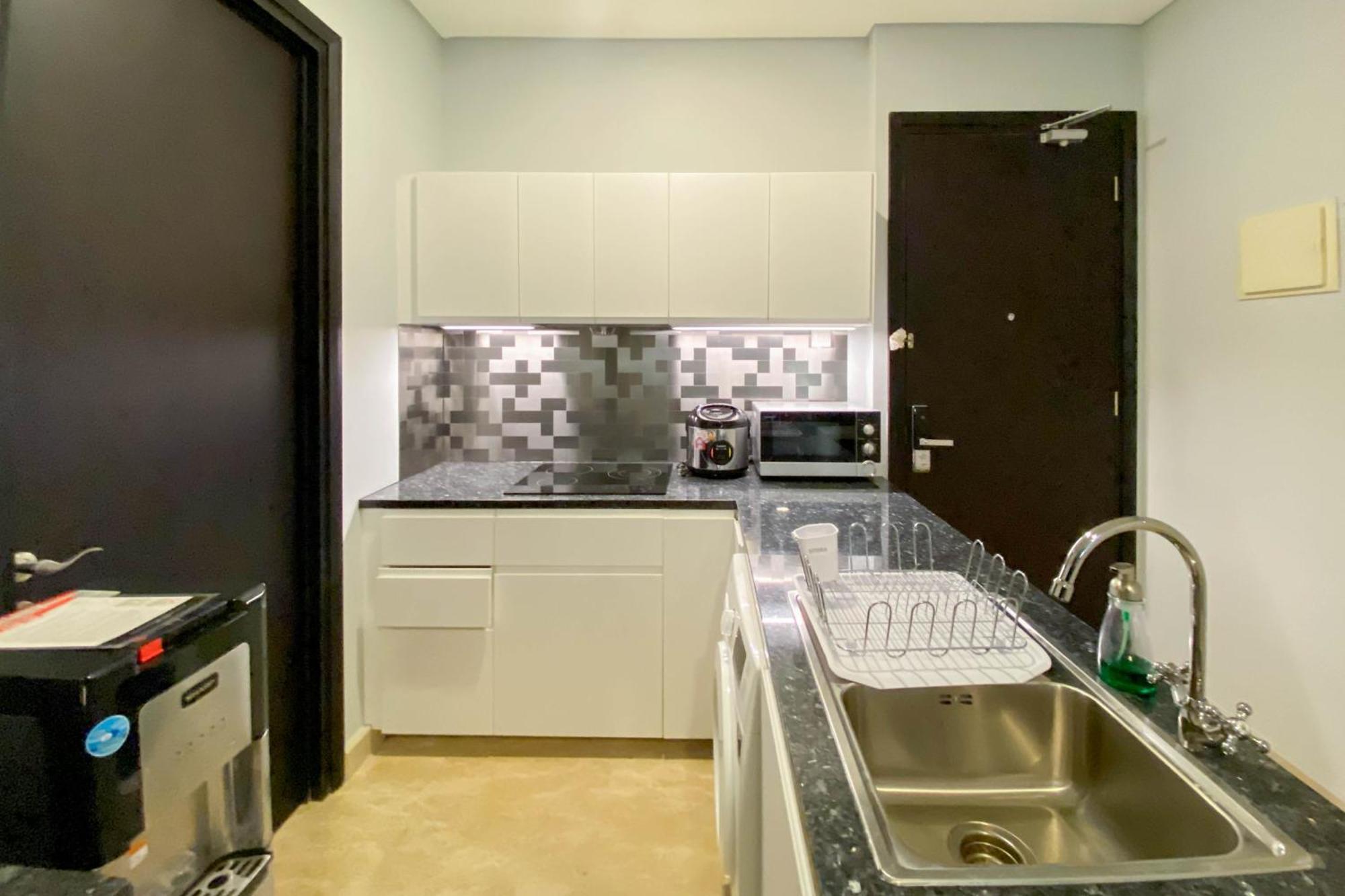 Spacious And Elegant 3br At Sudirman By Travelio Jakarta