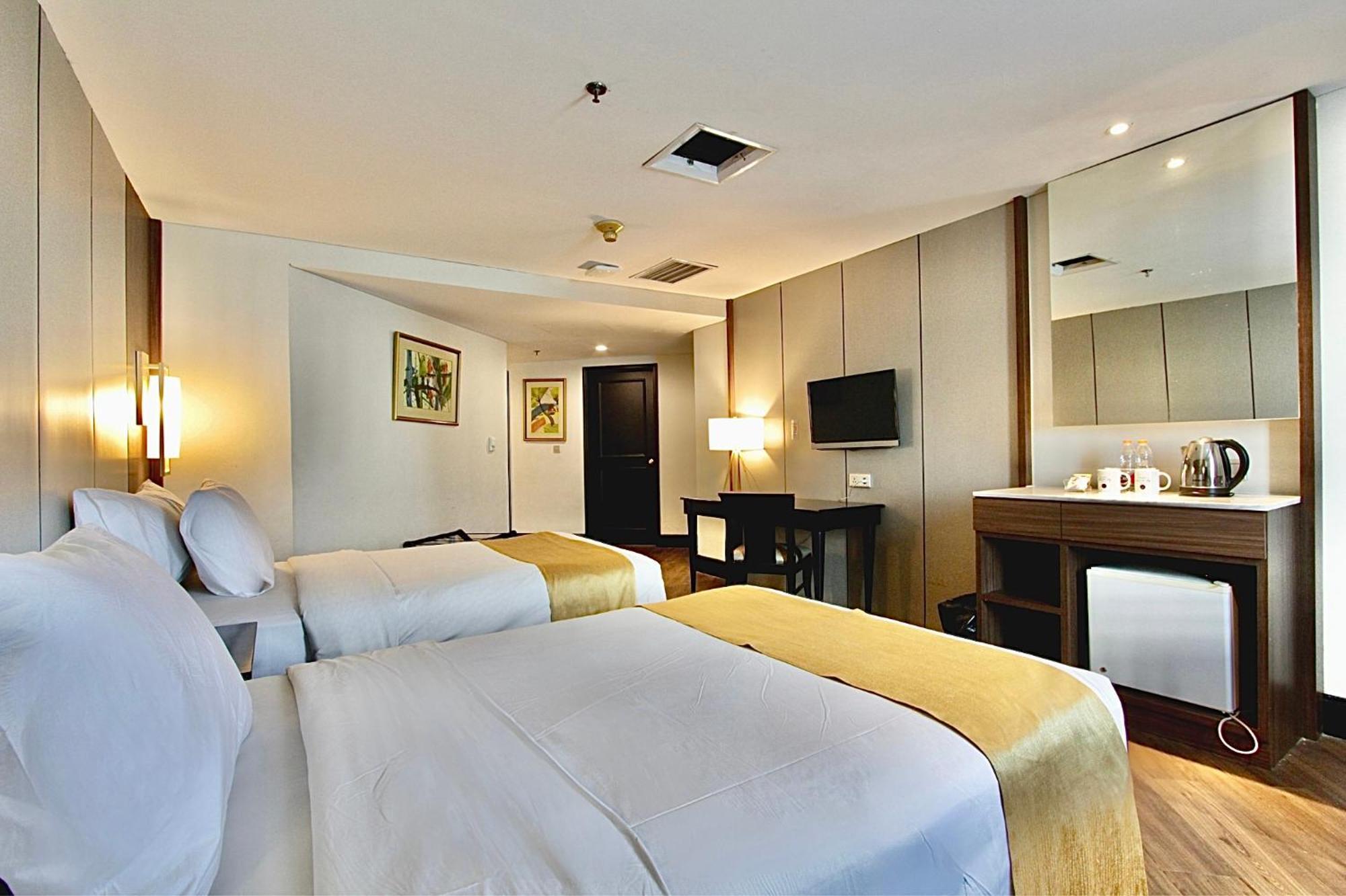 The Acacia 4*