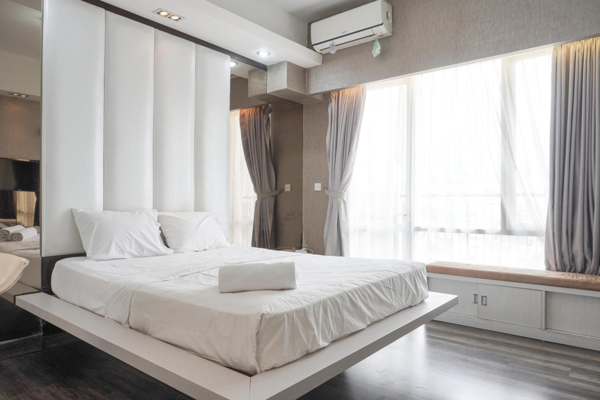 Minimalist And Cozy At Ambassade Kuningan By Travelio Căn hộ
