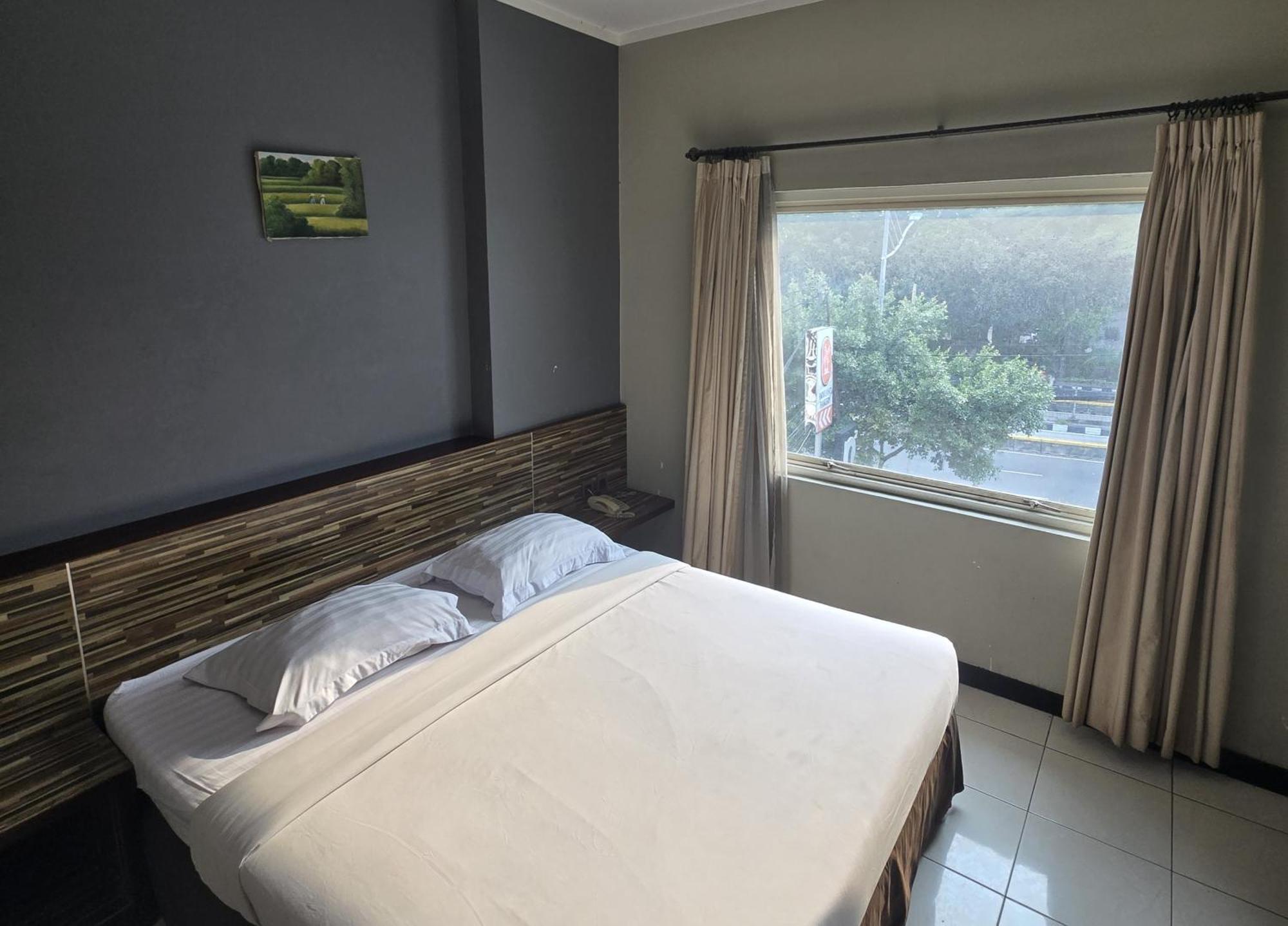 Hotel N2 Gunung Sahari 2*