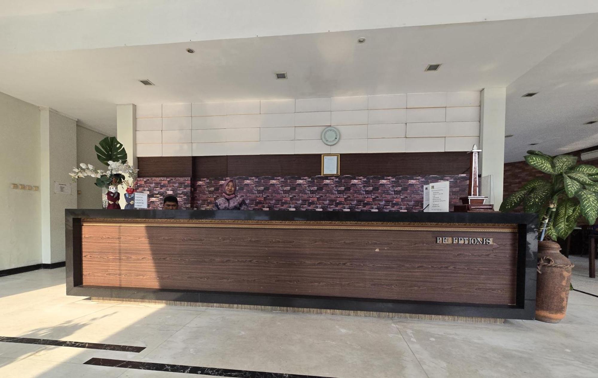 Hotel N2 Gunung Sahari
