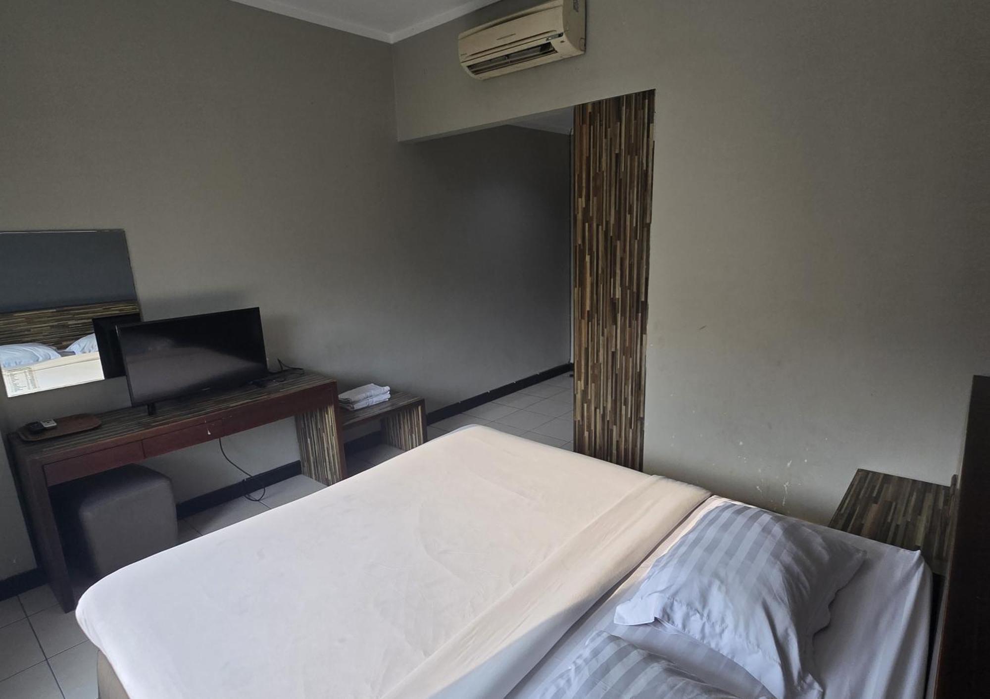Hotel N2 Gunung Sahari 2*