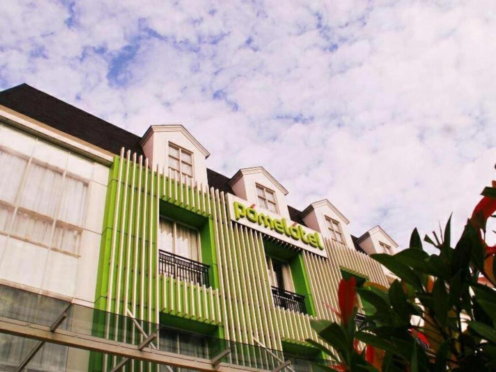 Pomelotel Patra Kuningan Hotel 3*