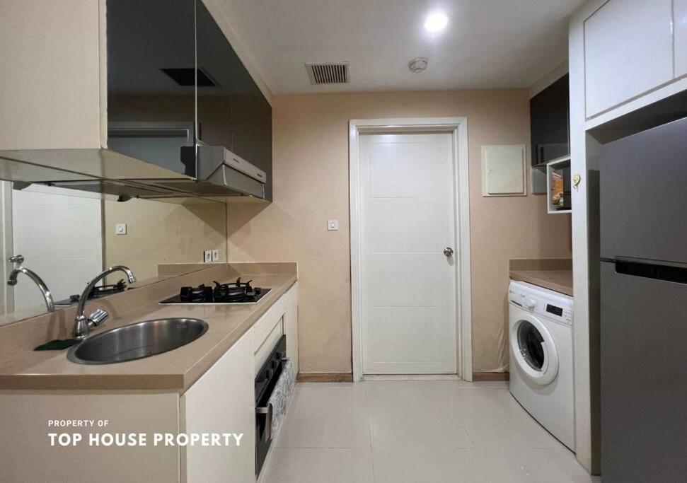 Apartment Travelibu - 1 Bed Casa Grande Residence Mall Kota Kasablanka Jakarta Jakarta