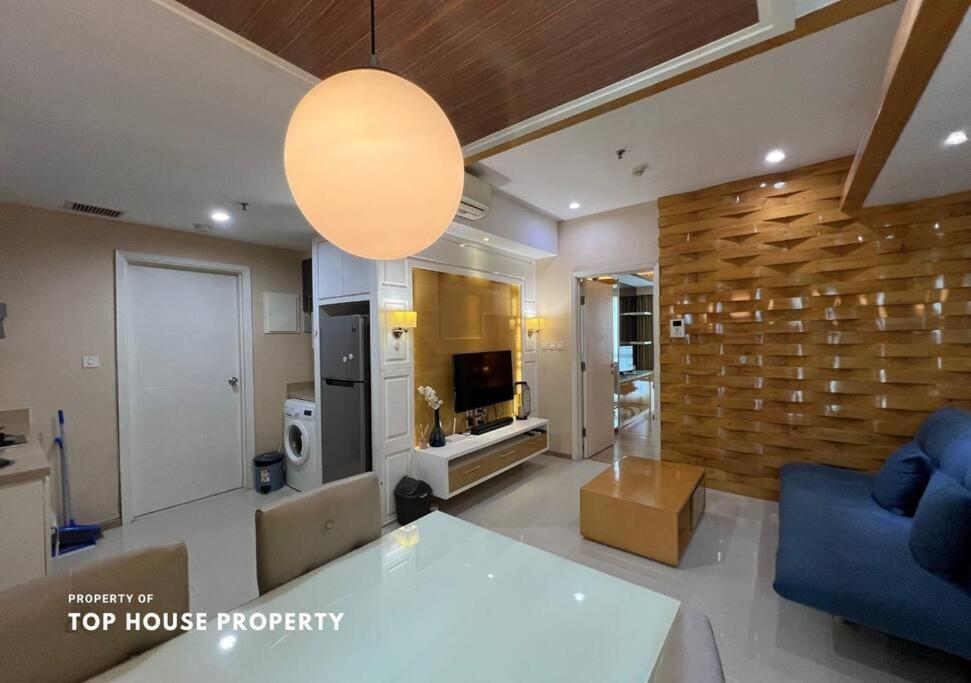 Apartment Travelibu - 1 Bed Casa Grande Residence Mall Kota Kasablanka Jakarta *