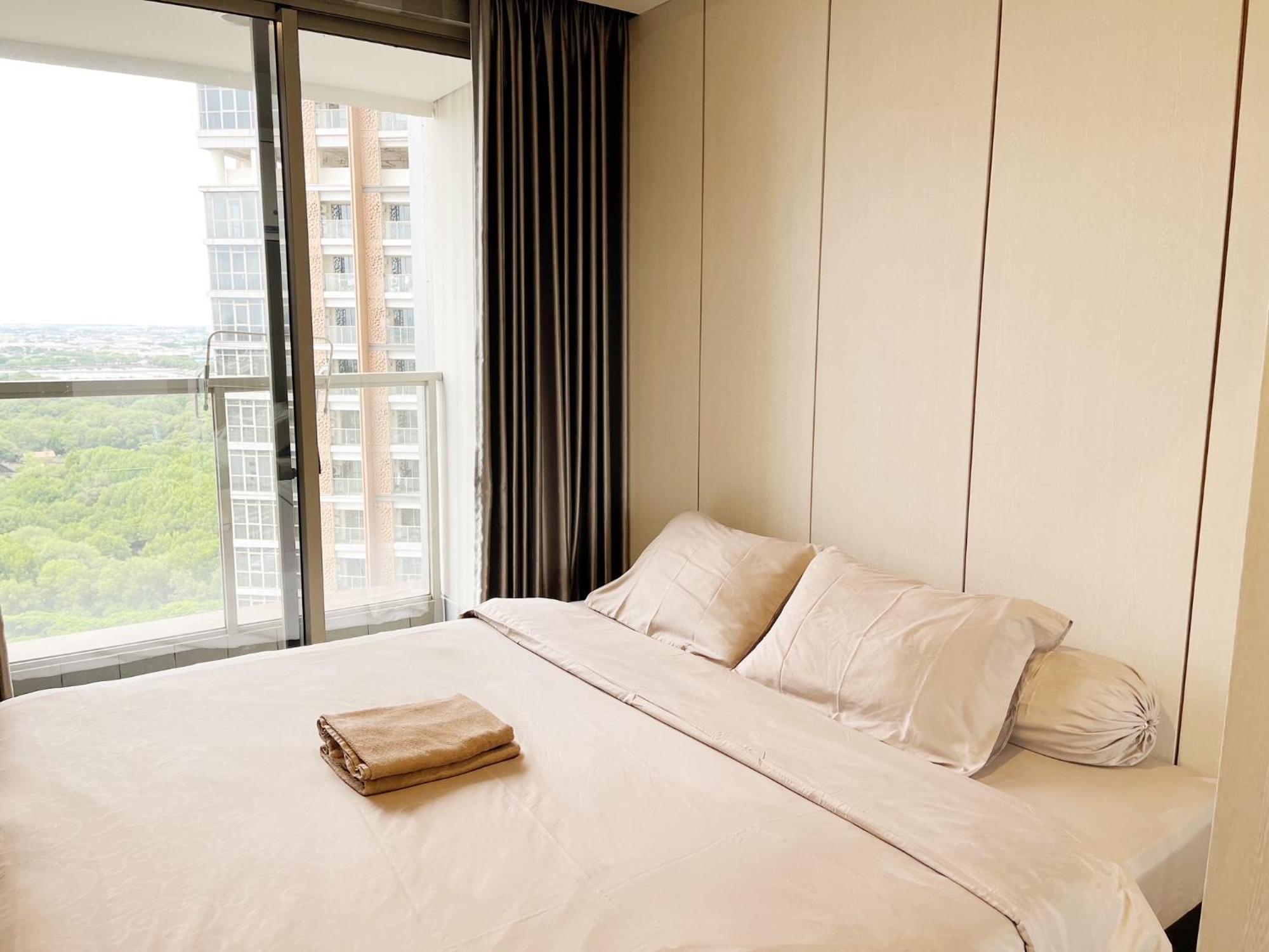 Apartment Gold Coast Pik Sea View By Longesuites Jakarta