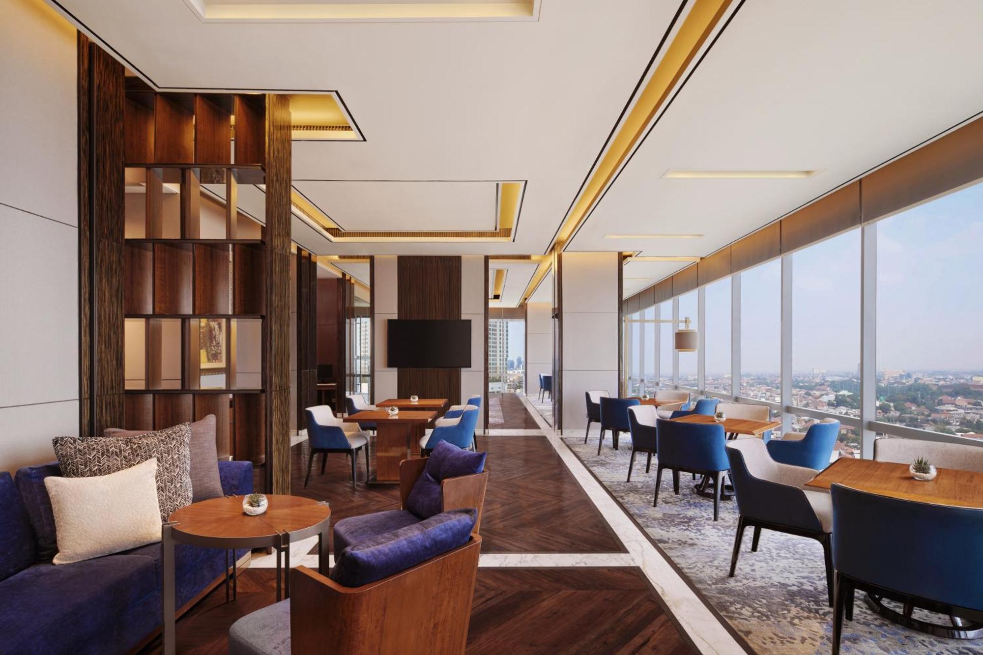 Sheraton Grand Gandaria 5*