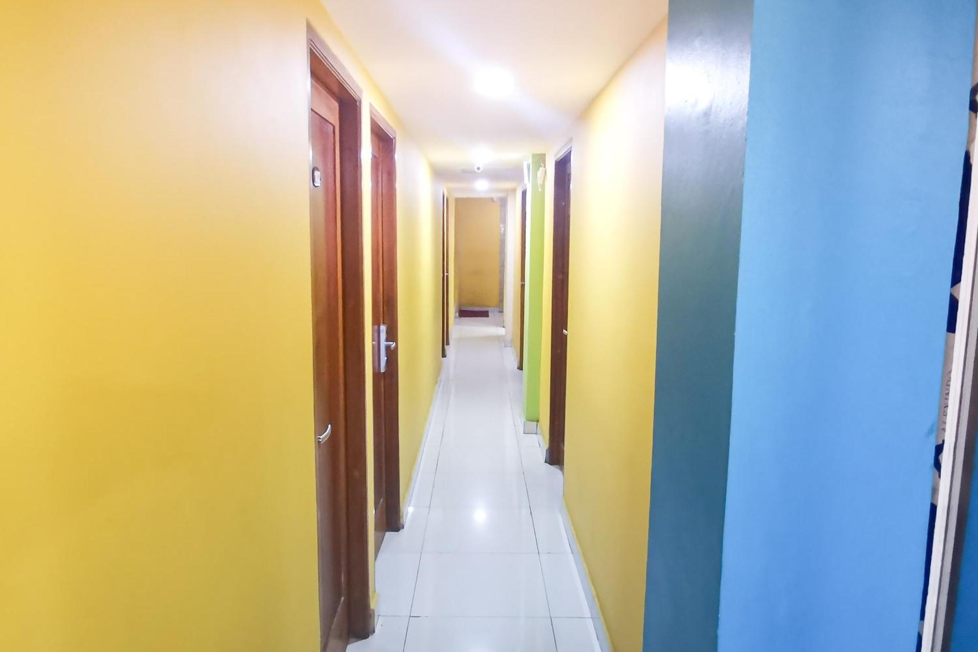 Tng Redpartner Hotel Jakarta