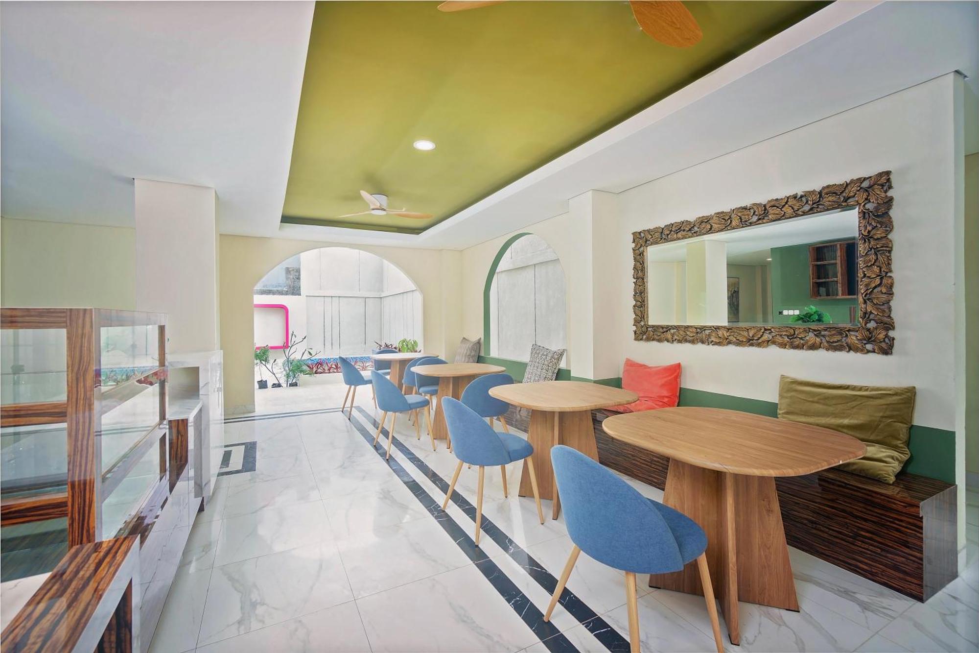 Habitat@gandaria Hotel 3*