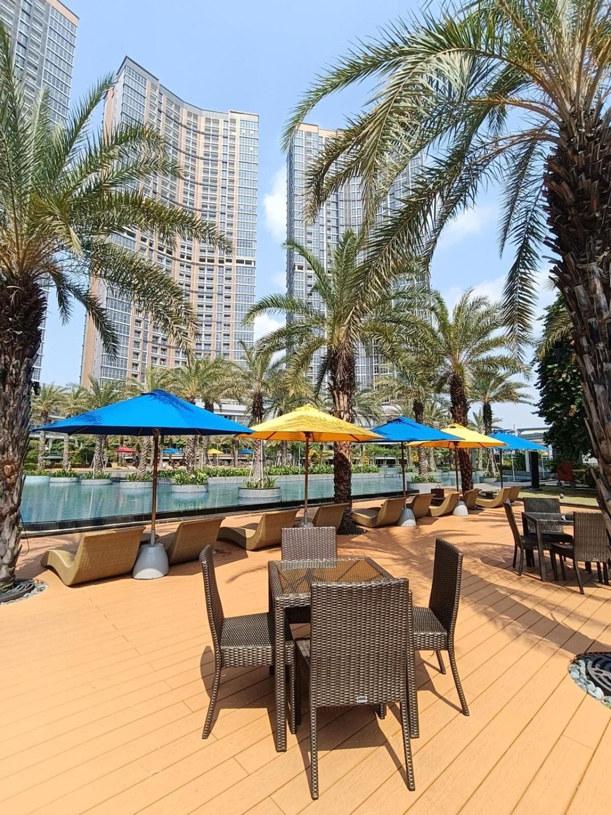 Gold Coast Dubai Netflix Apartment