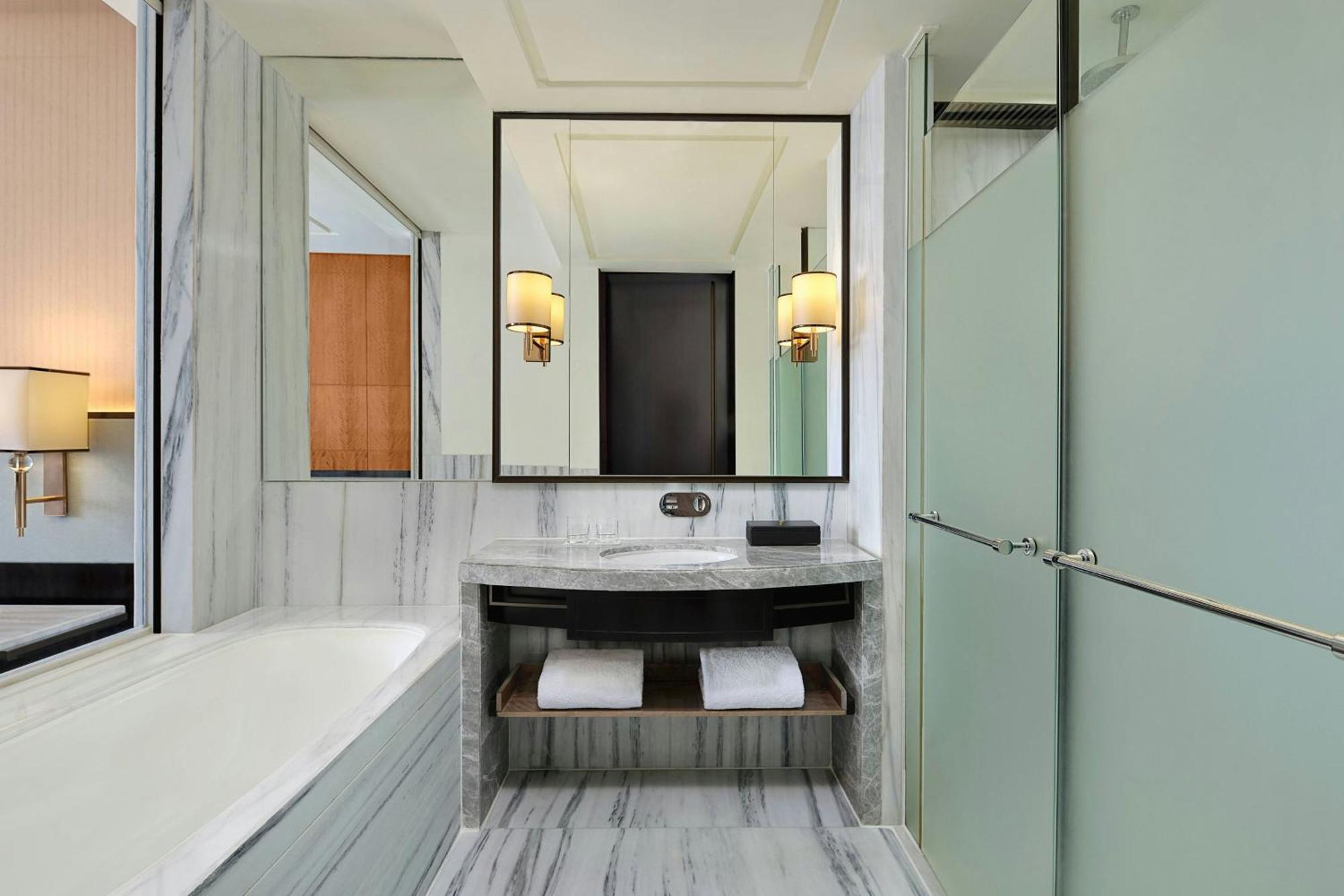 Hotel Sheraton Grand Gandaria 5*