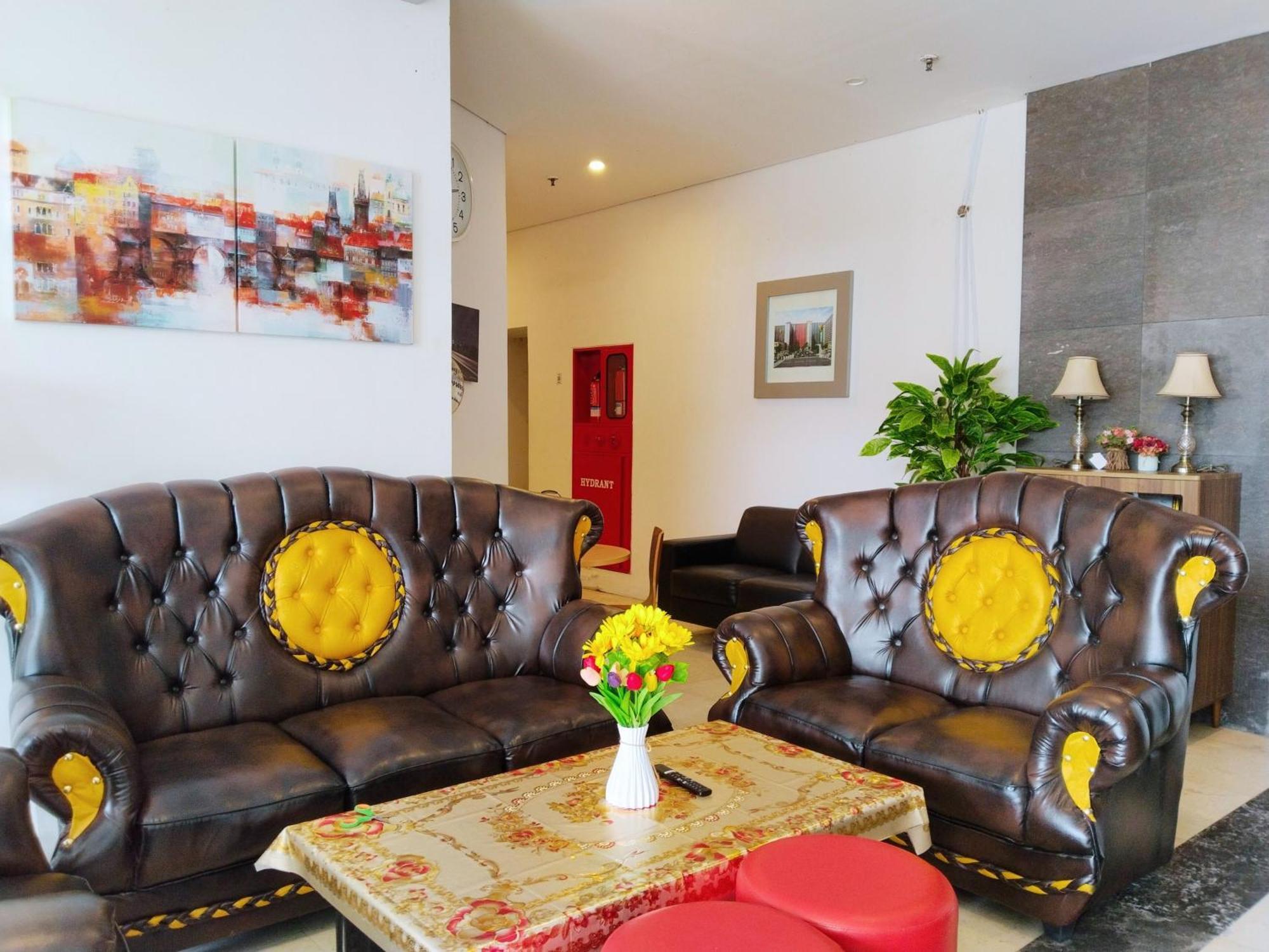 Royale Signature Sapphire Powered By Cocotel Jakarta