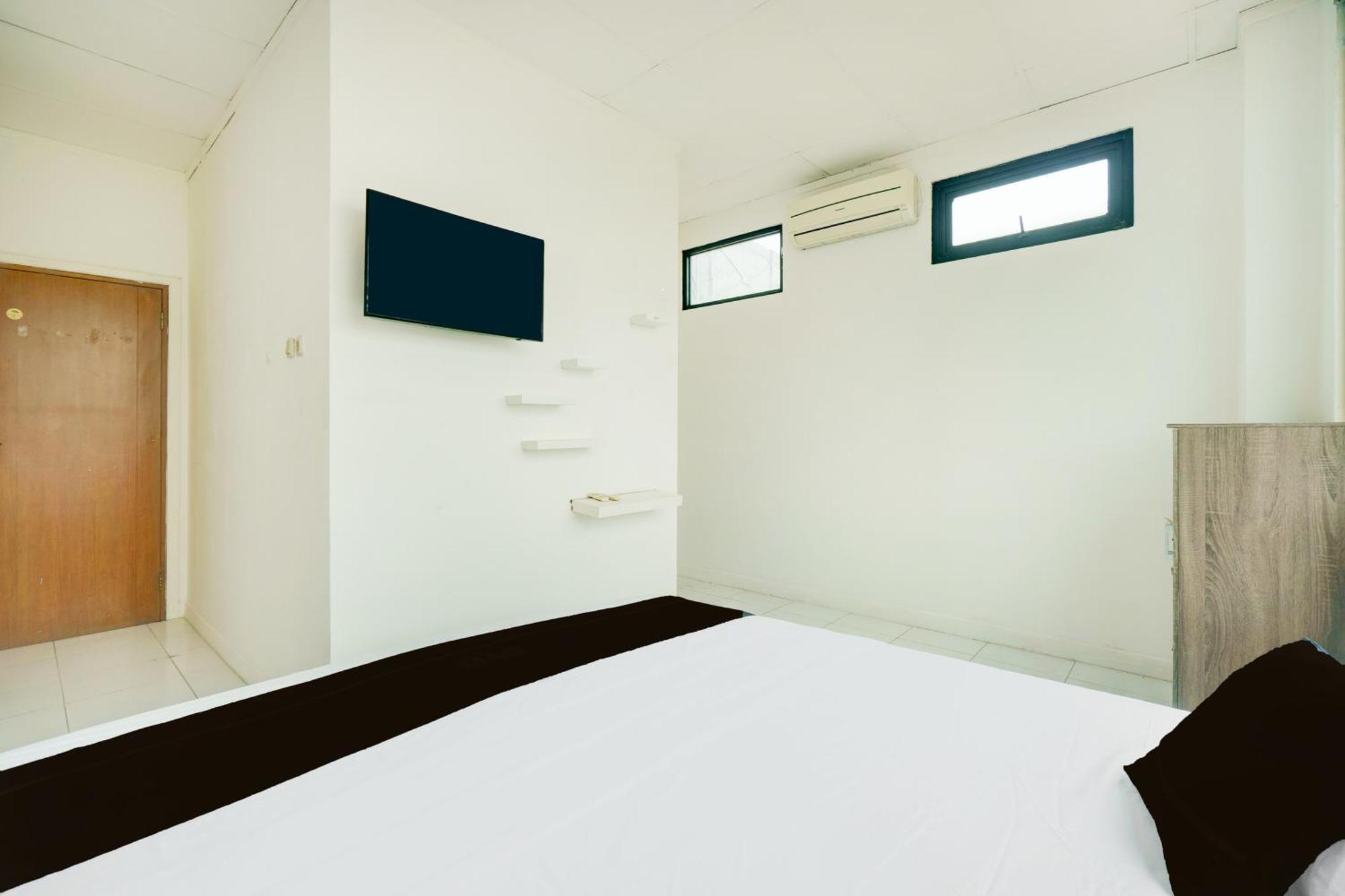 Hotel O Palmerah Near Binus University Formerly Wisma Bango 3*