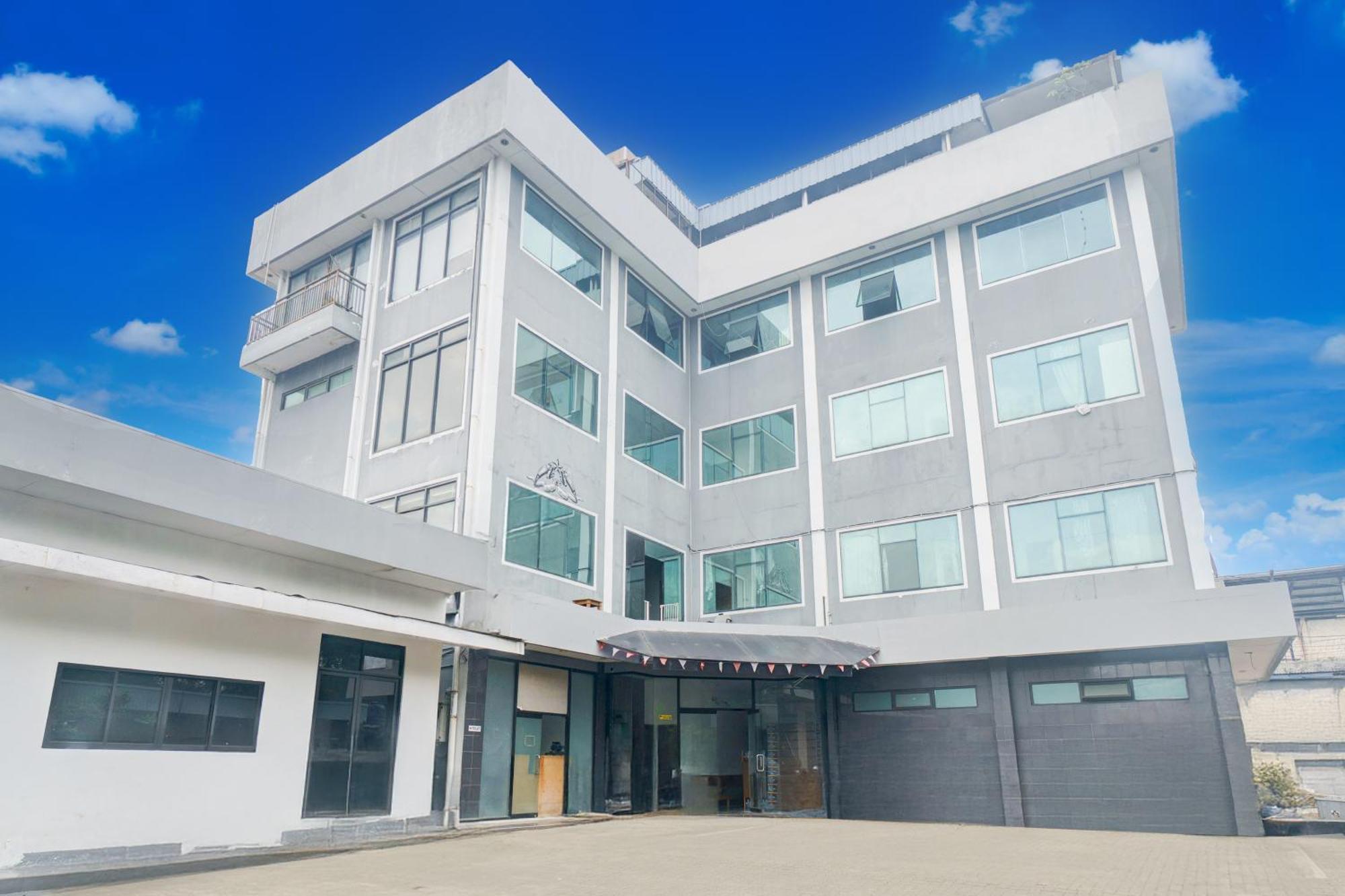 Hotel Hotel O Palmerah Near Binus University Formerly Wisma Bango Jakarta