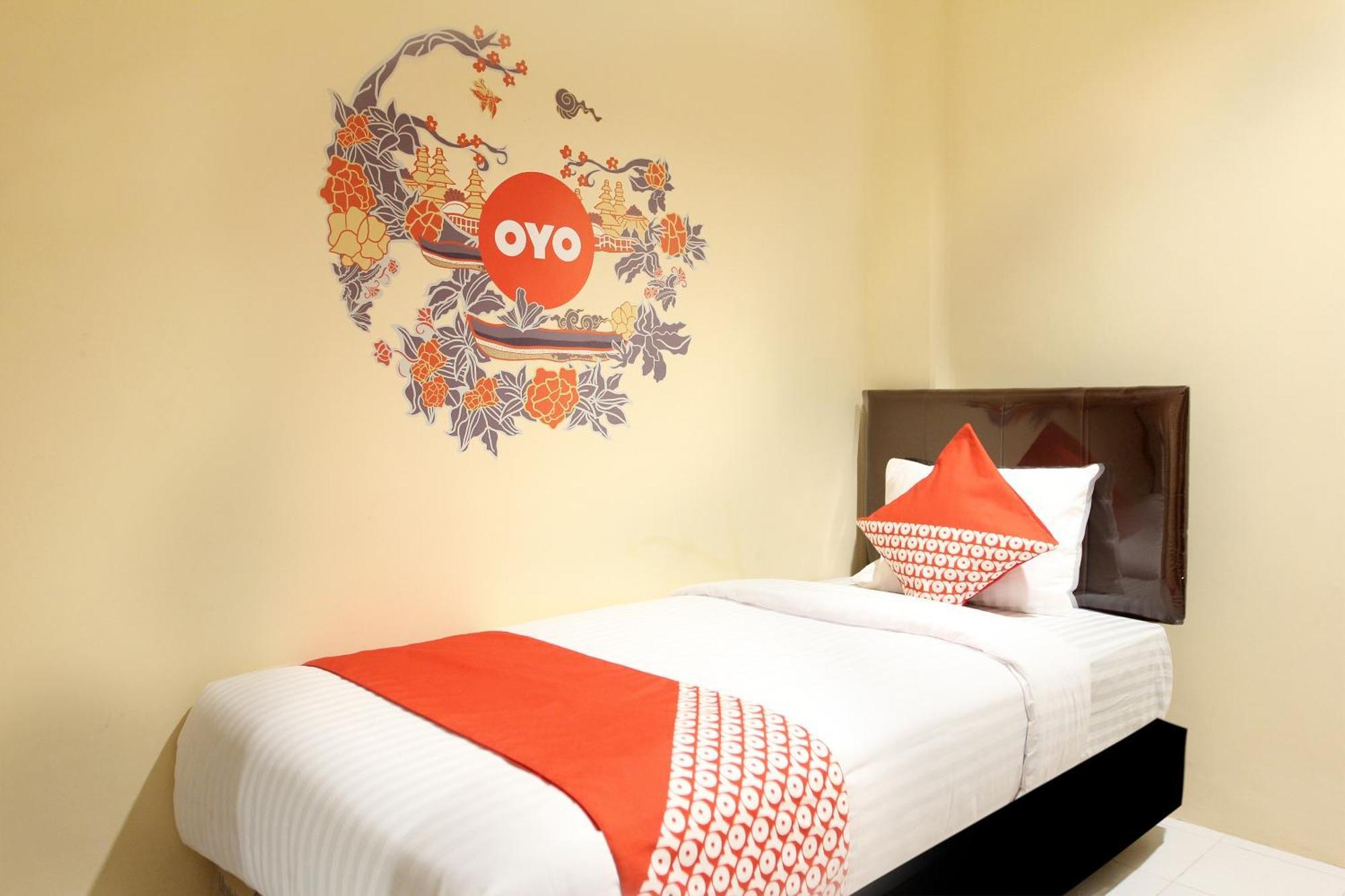 Hotel Oyo 121 Rumah Ayub Syariah 2*