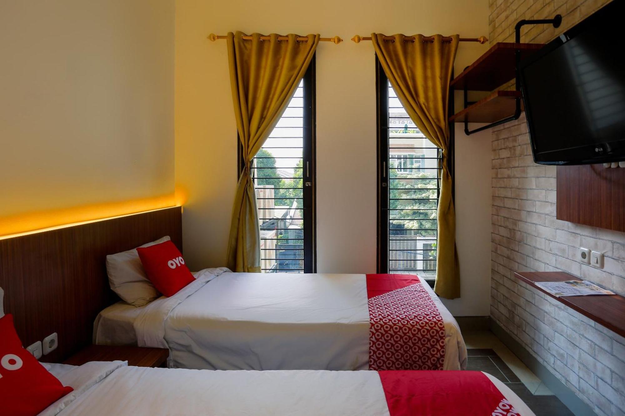 Hotel Super Oyo 3109 Point 2*