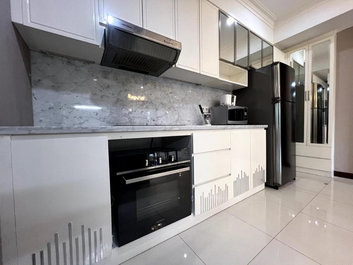 Luxury 3 Bed Casa Grande Mall Kota Kasablanka By Travelibu Apartment *