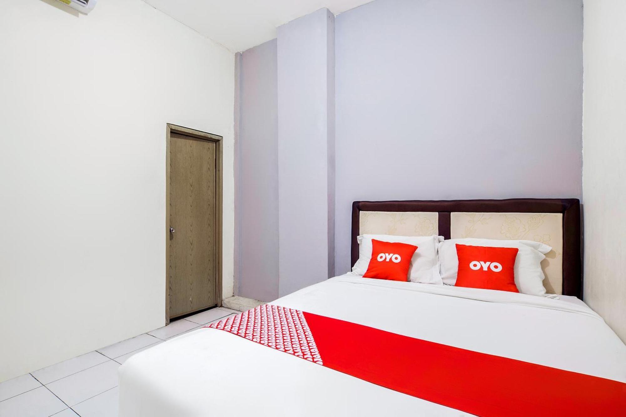 Khách sạn Super Oyo 160 Lontar