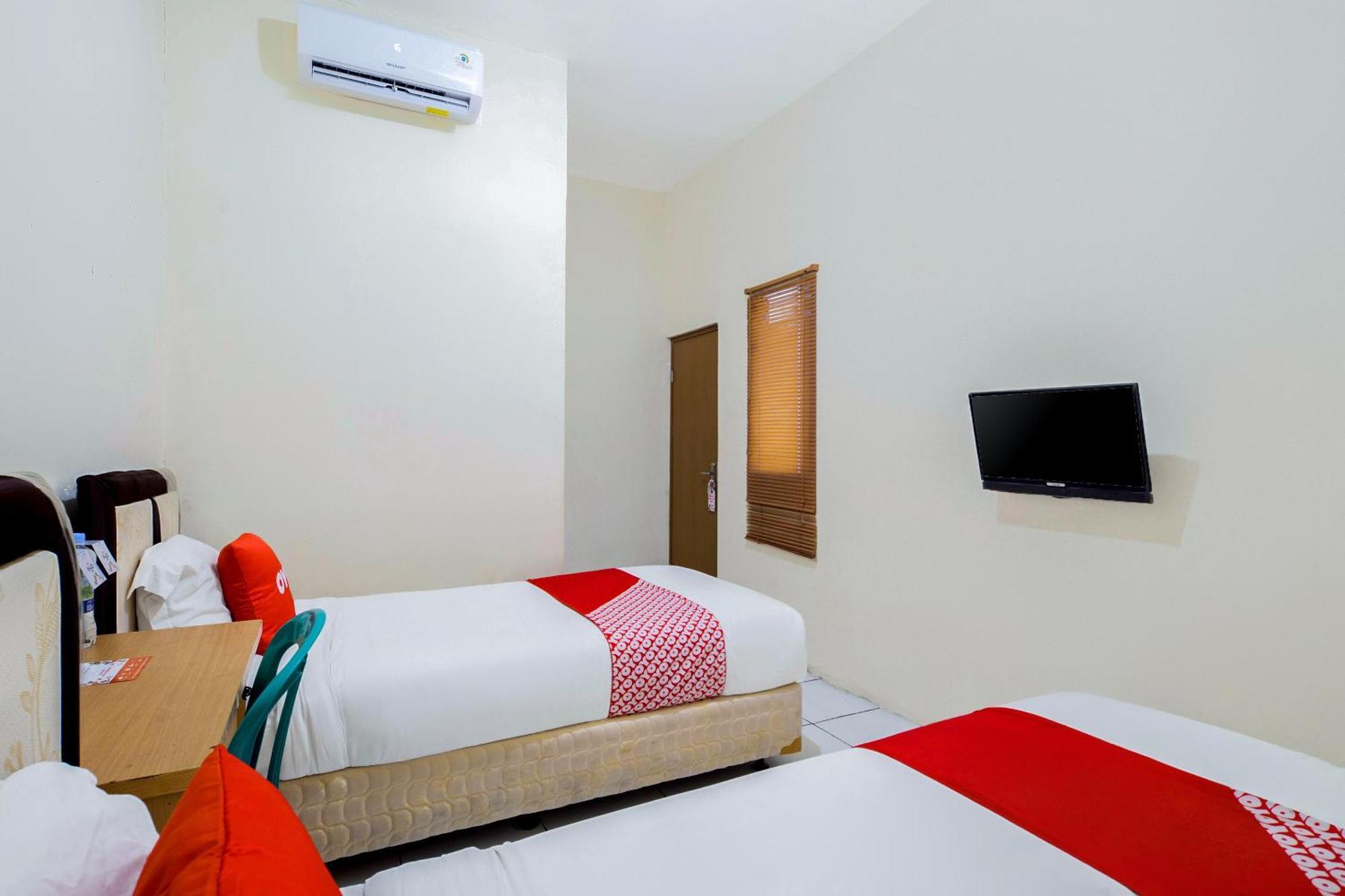 Super Oyo 160 Lontar 2* Jakarta