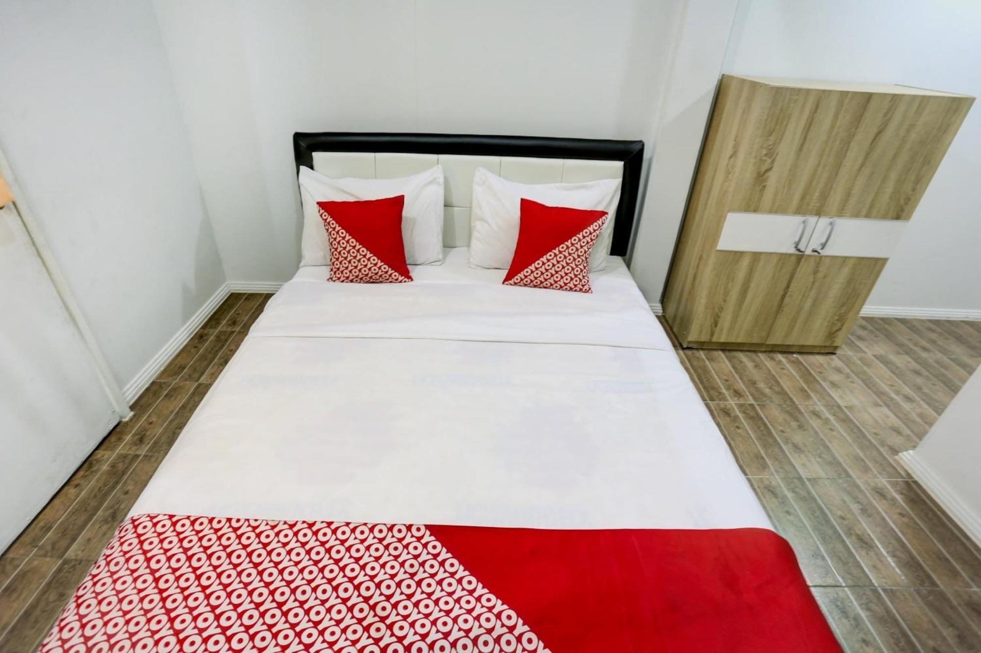 Hotel Capital O 3300 Nadjara Syariah Jakarta