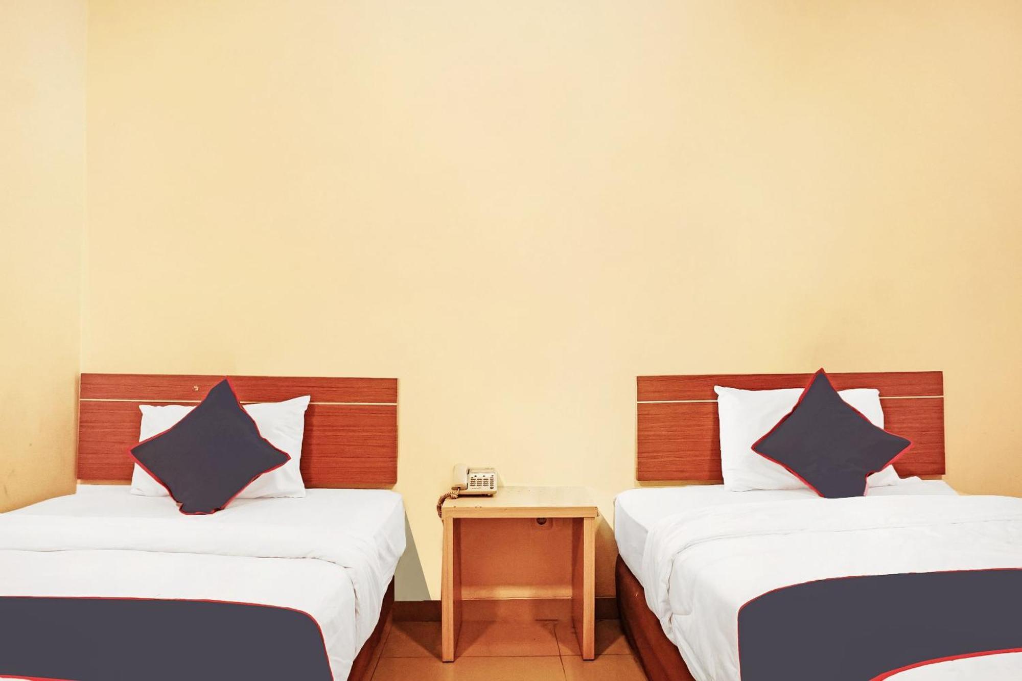 Super Oyo Collection O 91409 Fiducia Otista 153 - 157 3*