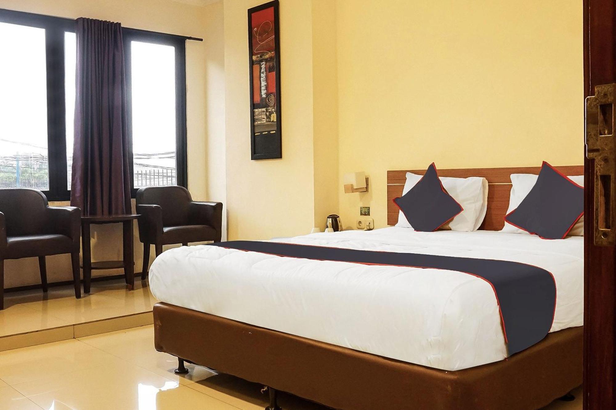 Super Oyo Collection O 91409 Fiducia Otista 153 - 157 Hotel Jakarta
