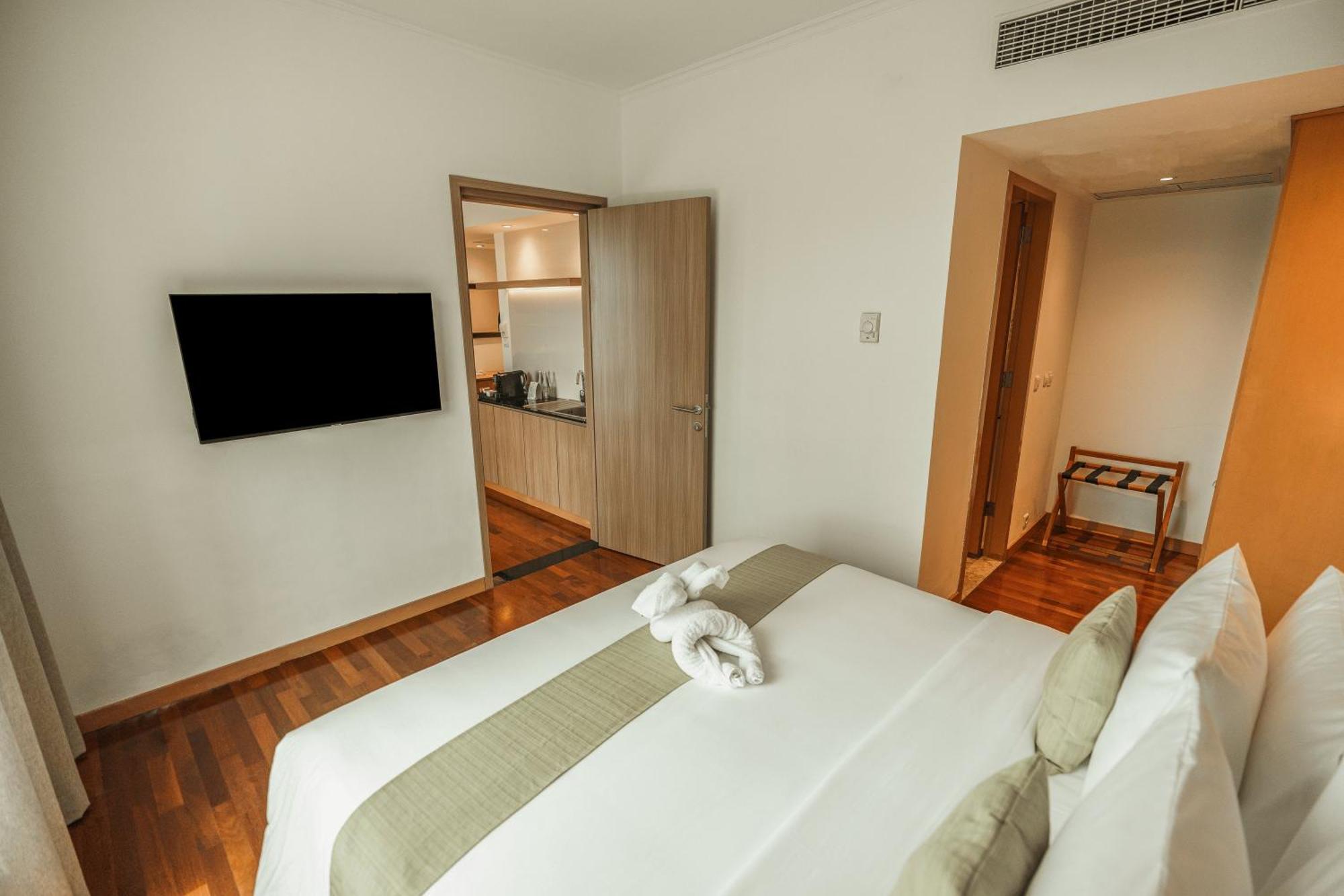 Hotel Kimaya Slipi By Harris