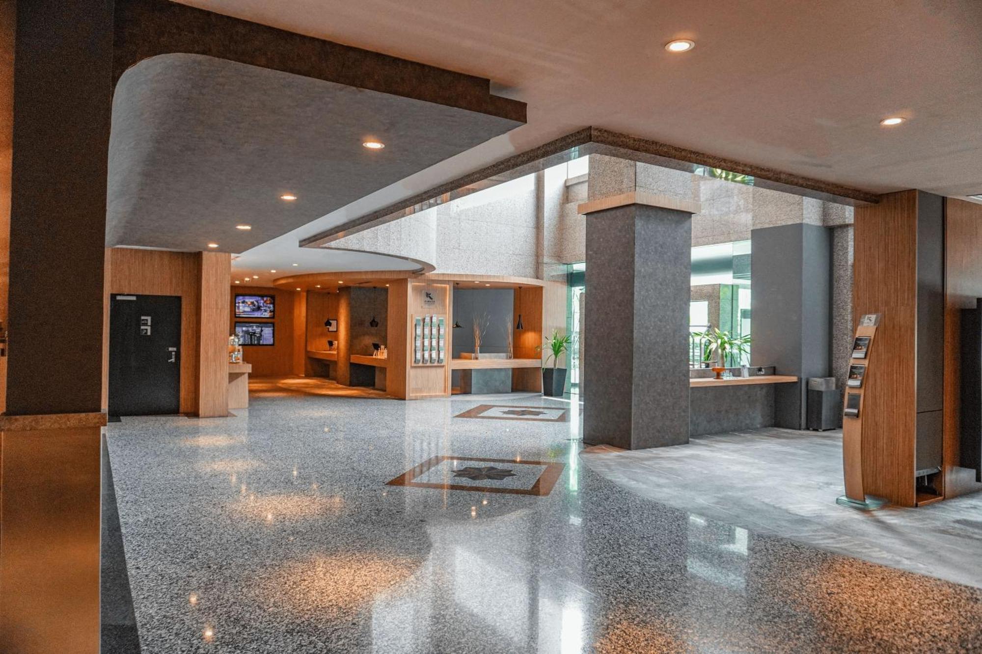 Hotel Kimaya Slipi By Harris 4*