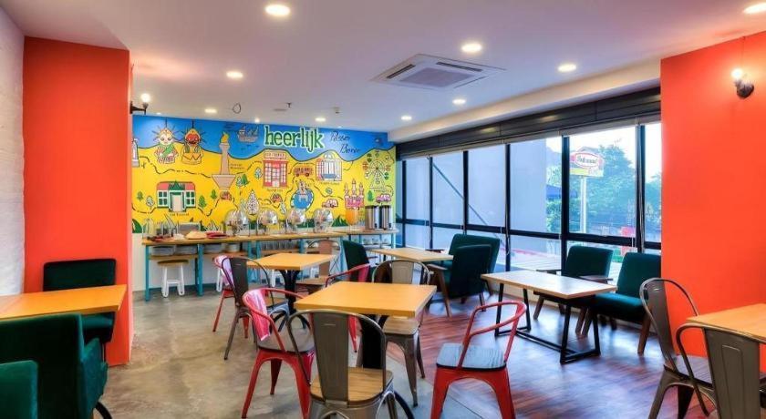 Monoloog Pasar Baru Hotel 3*