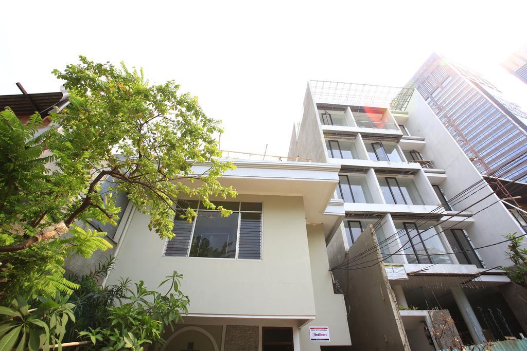 Reddoorz Near Wtc Sudirman Guest house
