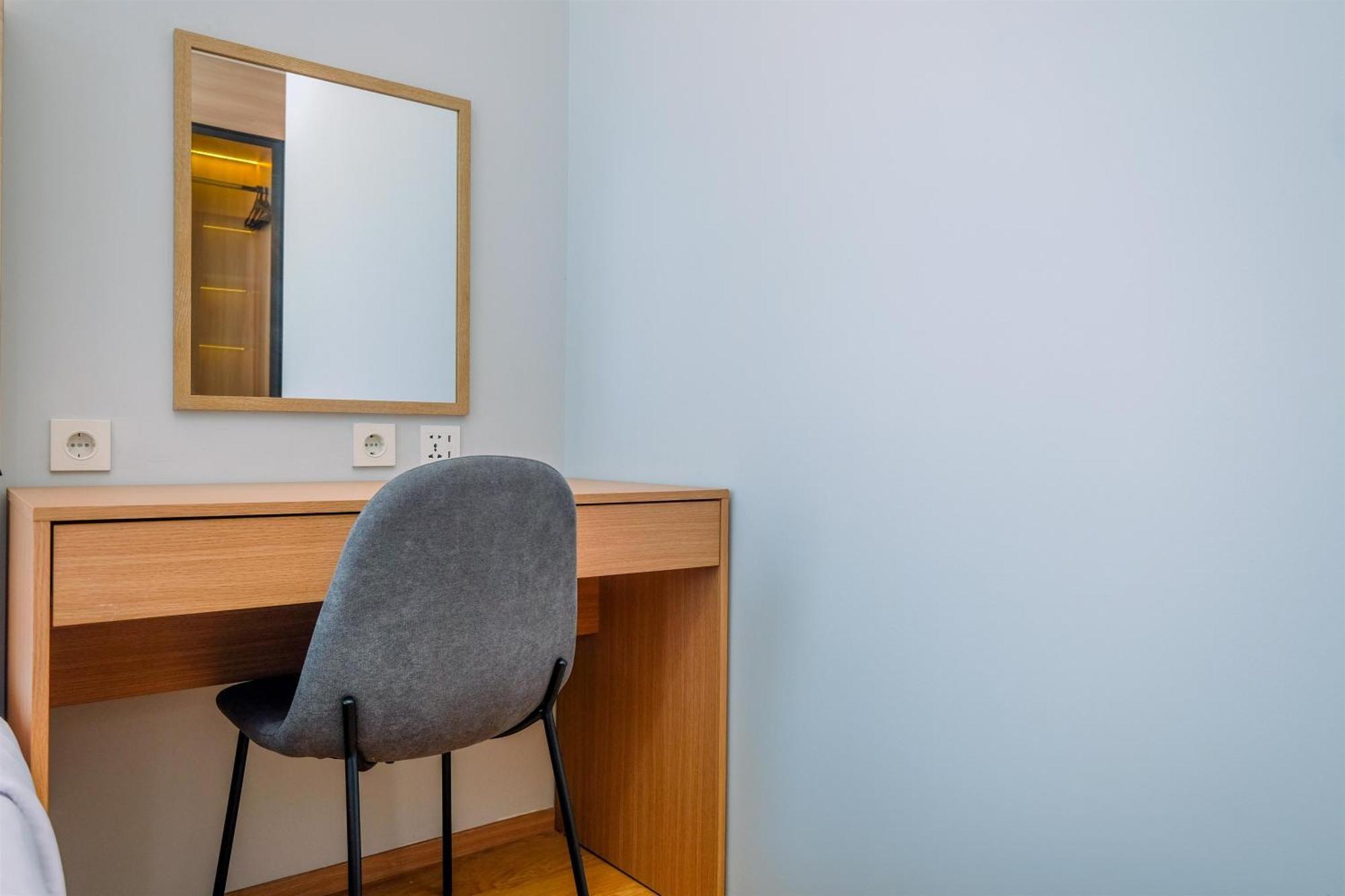 Apartment Modern And New 1br Across Lrt Station Samara By Travelio