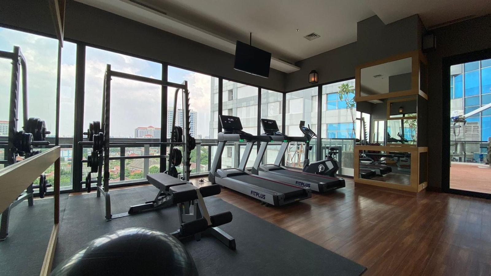 Modern And New 1br Across Lrt Station Samara By Travelio Jakarta