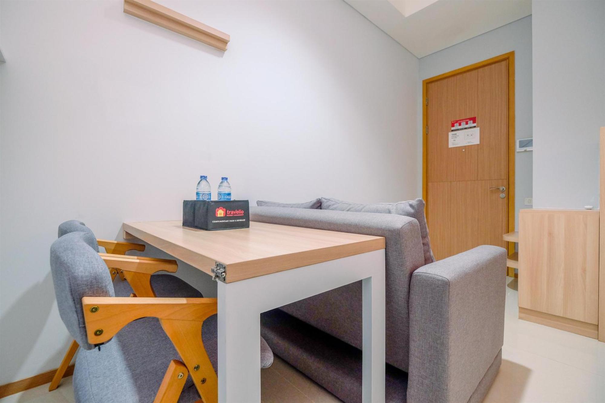 Apartment Modern And New 1br Across Lrt Station Samara By Travelio