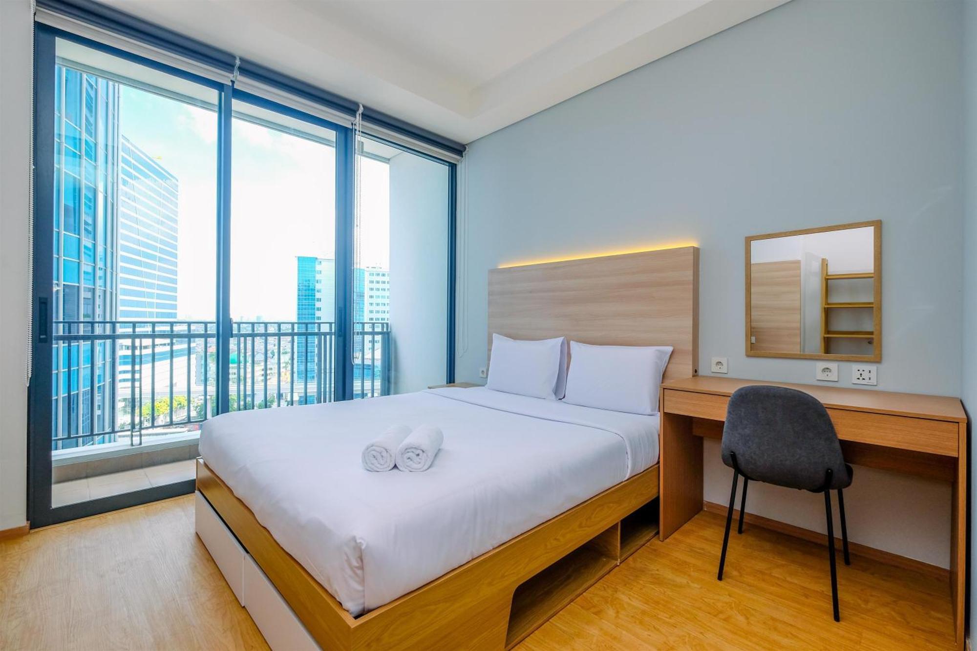 Apartment Modern And New 1br Across Lrt Station Samara By Travelio