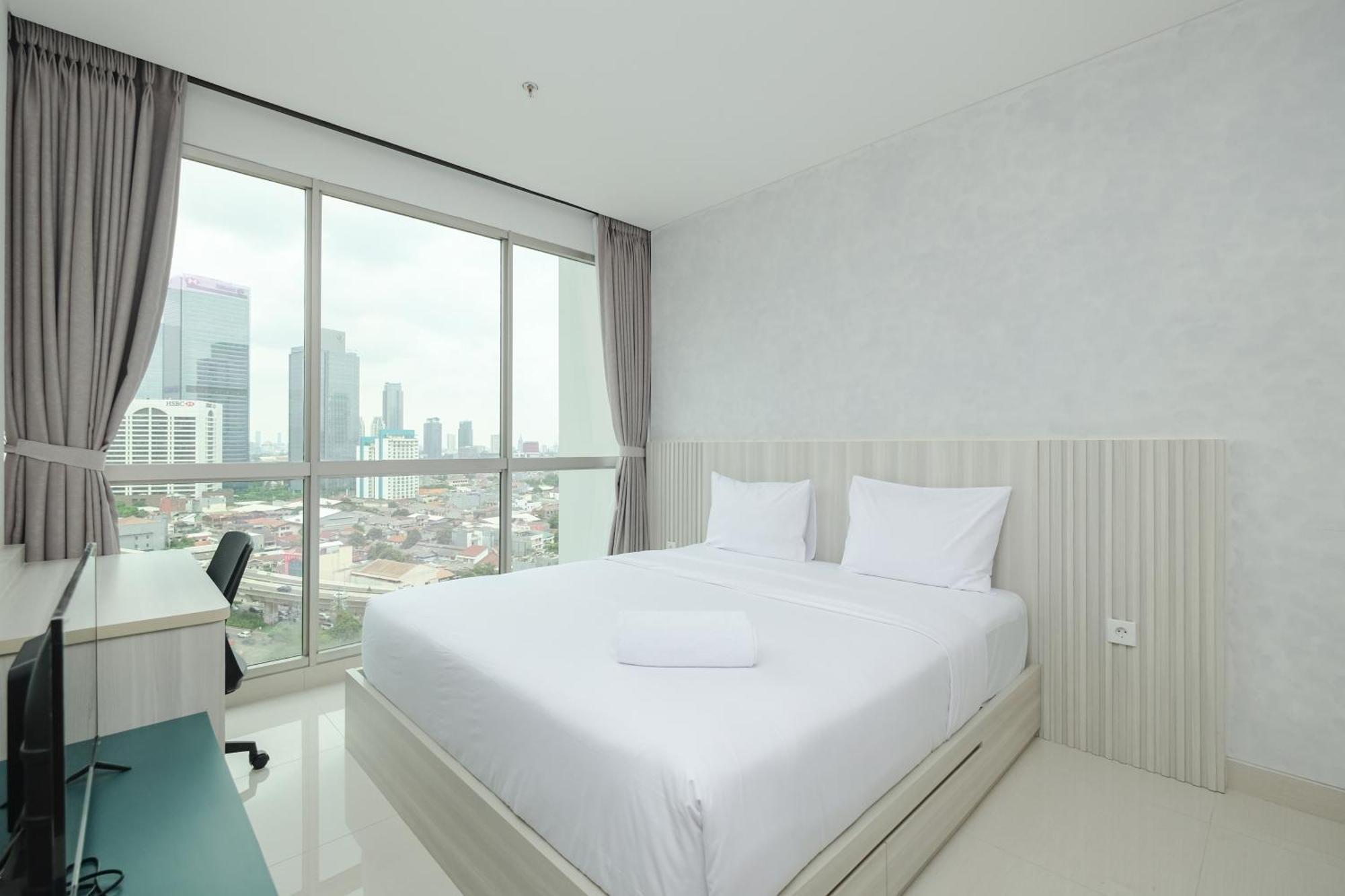 Appartement Cozy Living And Tidy 2br Ciputra World 2 By Travelio *