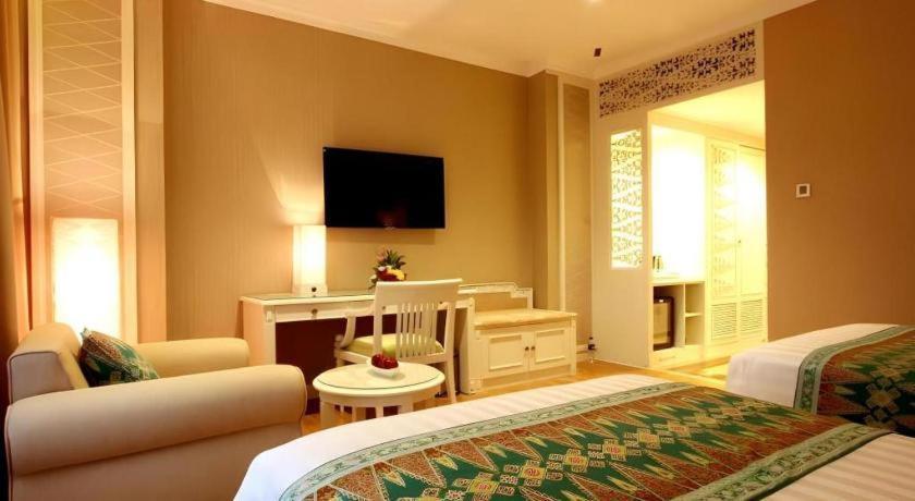 Hotel Kartika Chandra 4*