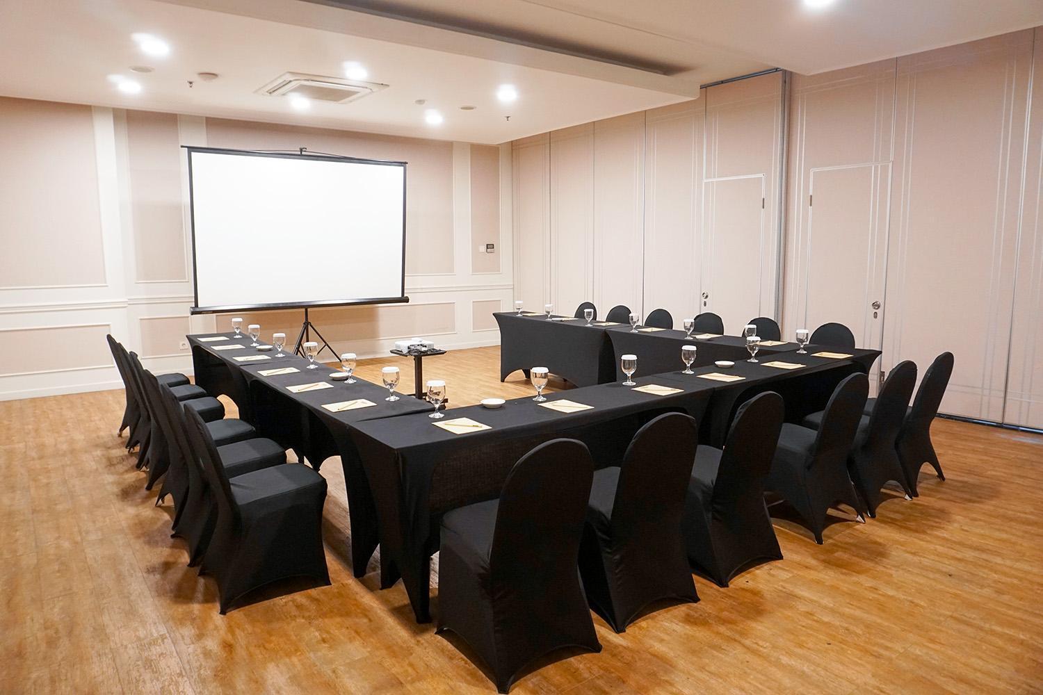 1o1 Urban Glodok - Kota Tua 3*
