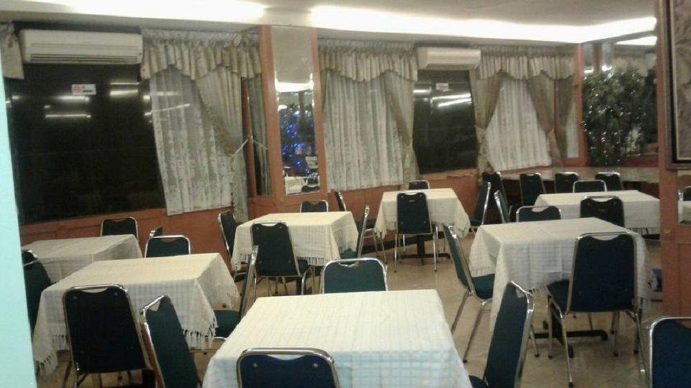 Plaza Harco Mangga Dua Hotel